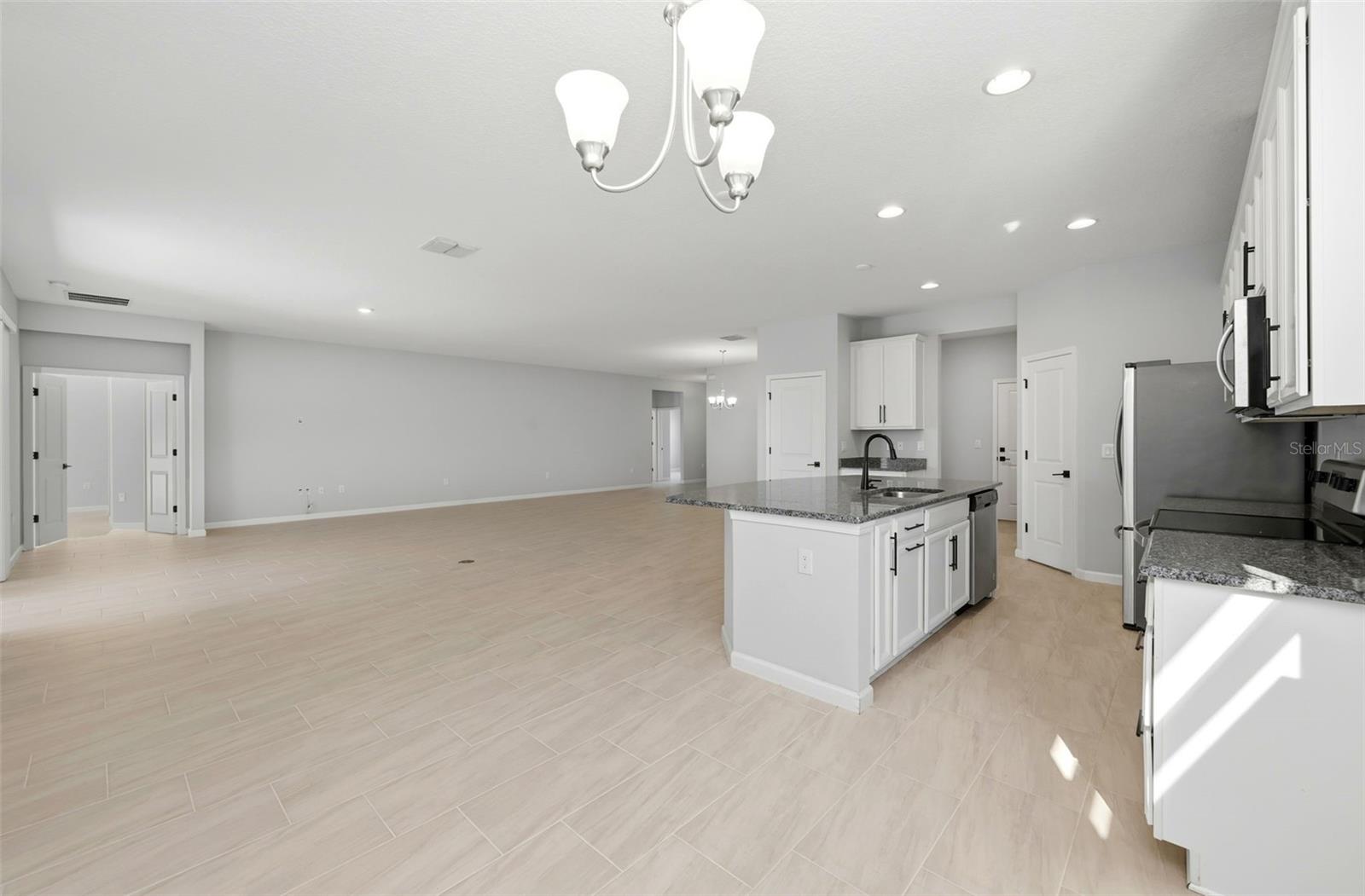 Image 12 of 42 For 575 Avila Place