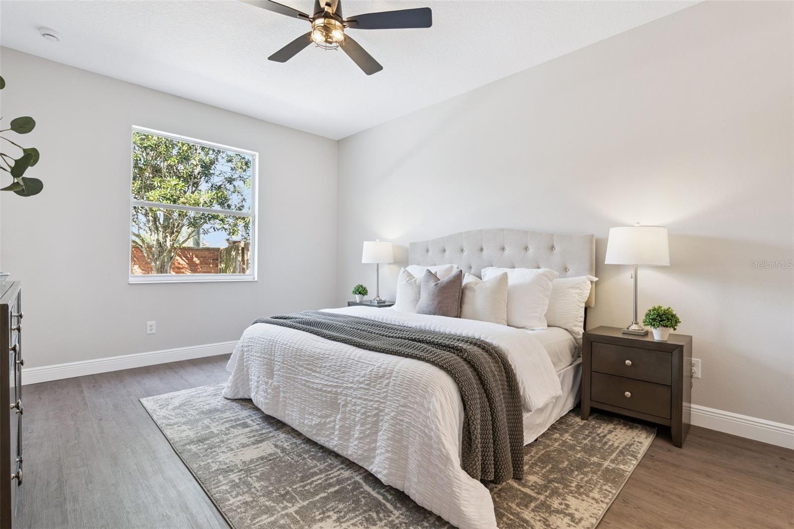 Image 23 of 47 For 1209 Cathcart Circle