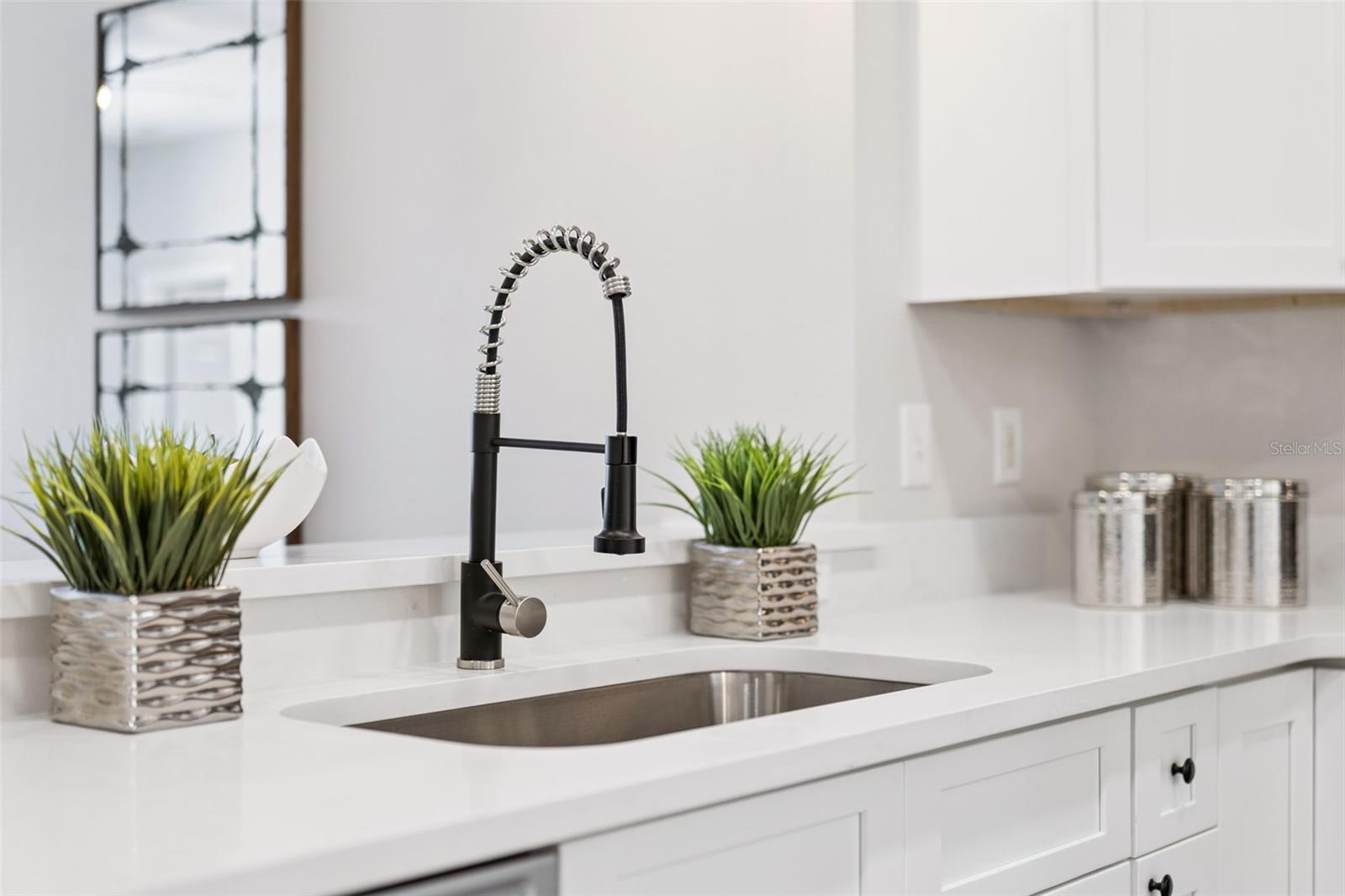 Image 39 of 47 For 1209 Cathcart Circle