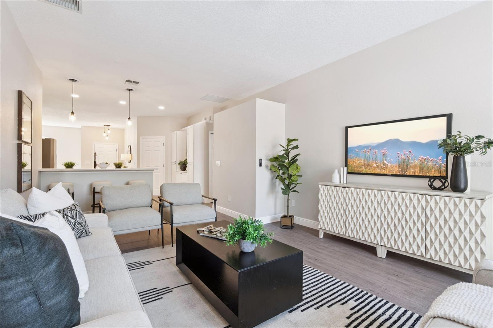 Image 5 of 47 For 1209 Cathcart Circle