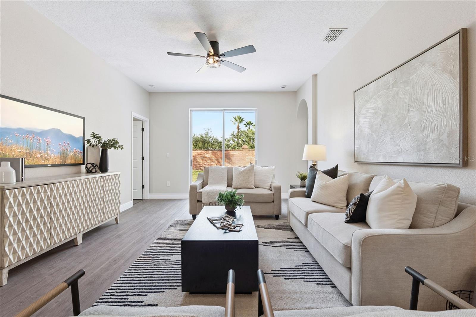 Image 7 of 47 For 1209 Cathcart Circle