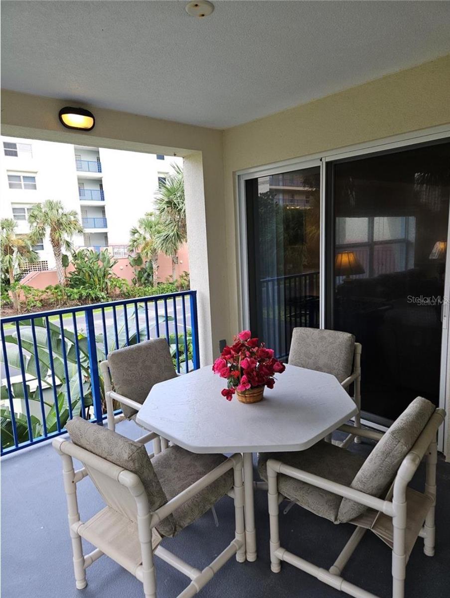 Image 17 of 48 For 5300 Atlantic Avenue 14-207