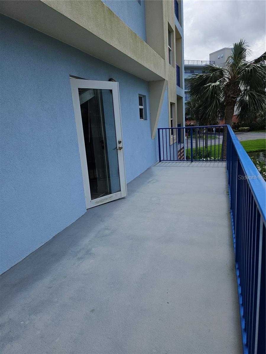 Image 34 of 48 For 5300 Atlantic Avenue 14-207