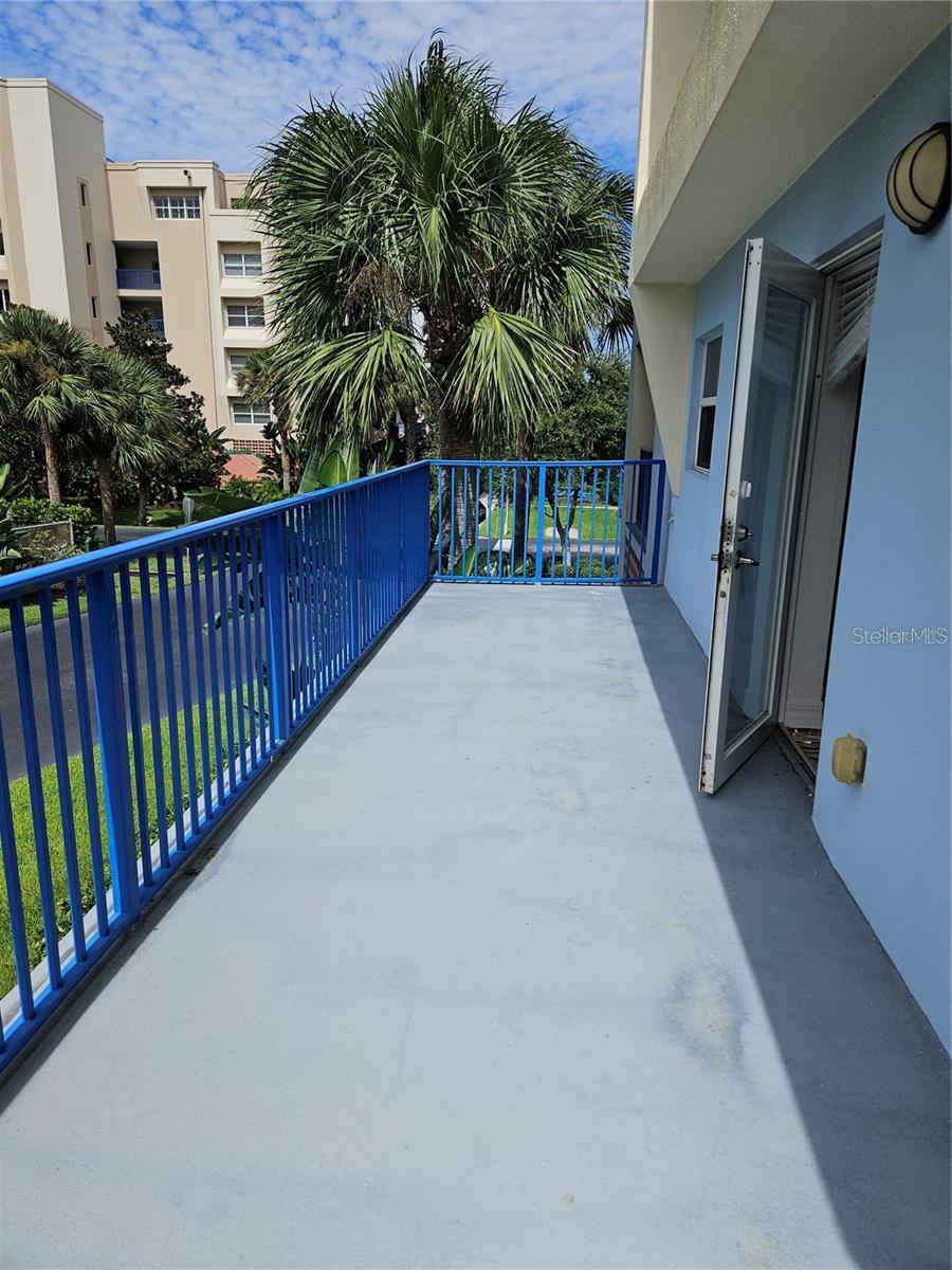 Image 35 of 48 For 5300 Atlantic Avenue 14-207