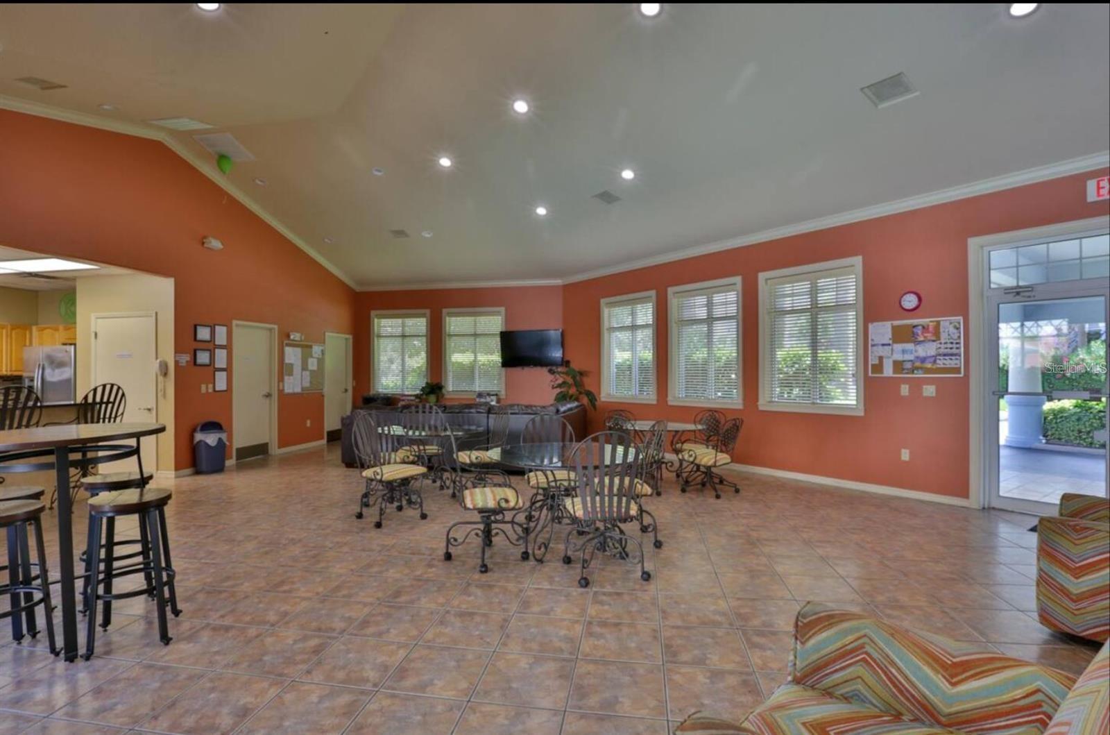 Image 43 of 48 For 5300 Atlantic Avenue 14-207