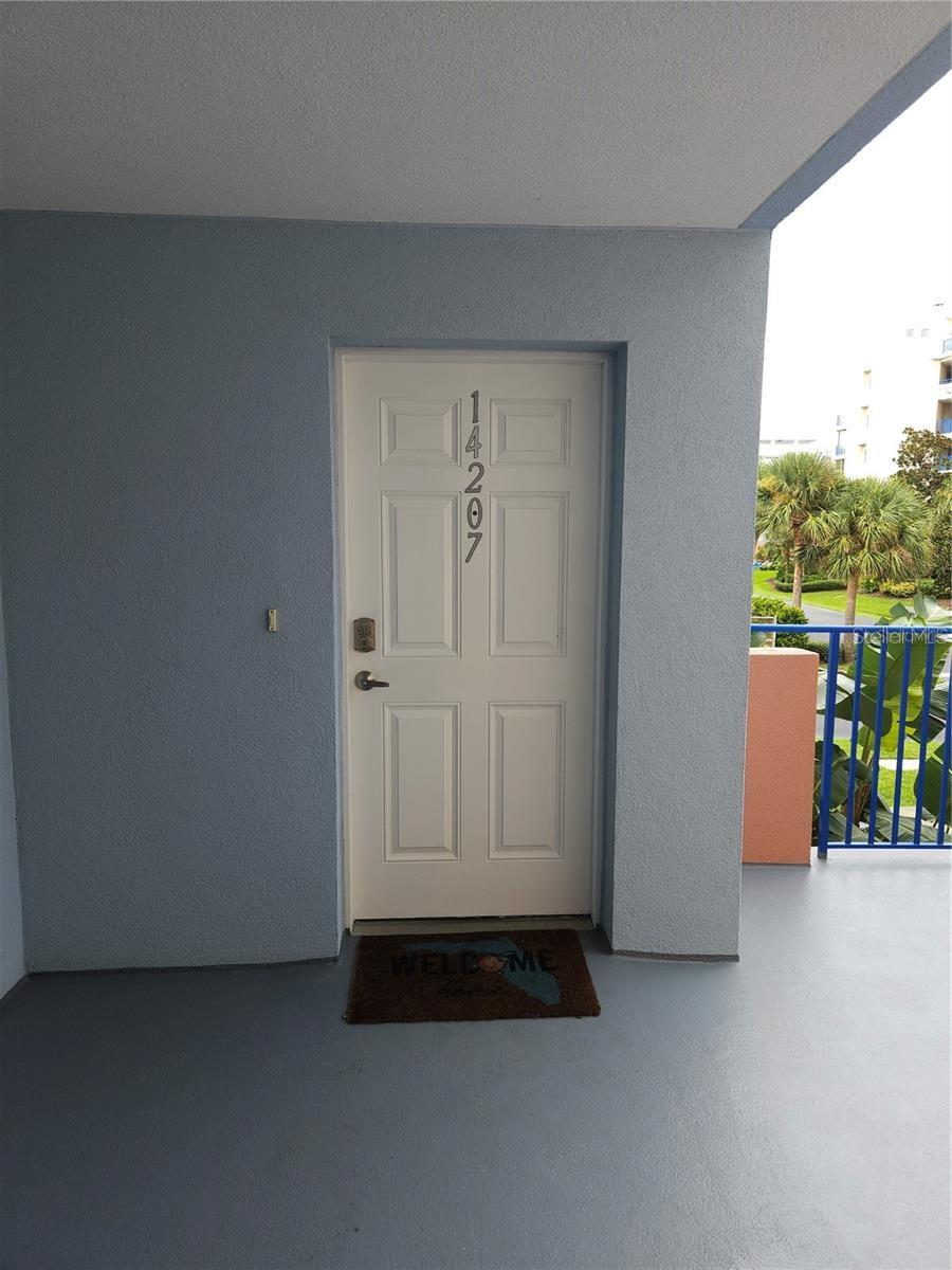 Image 8 of 48 For 5300 Atlantic Avenue 14-207