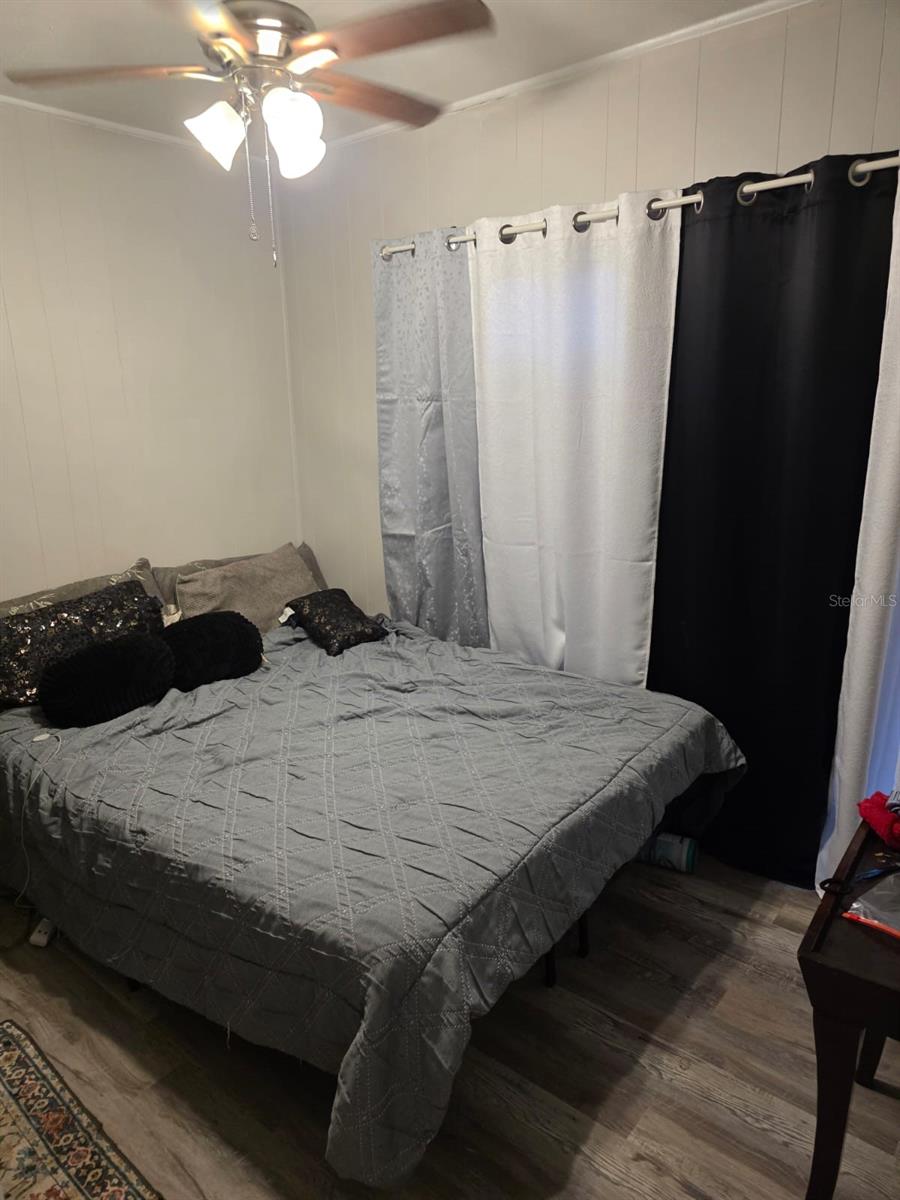 Image 4 of 6 For 2241 W Pensacola  09