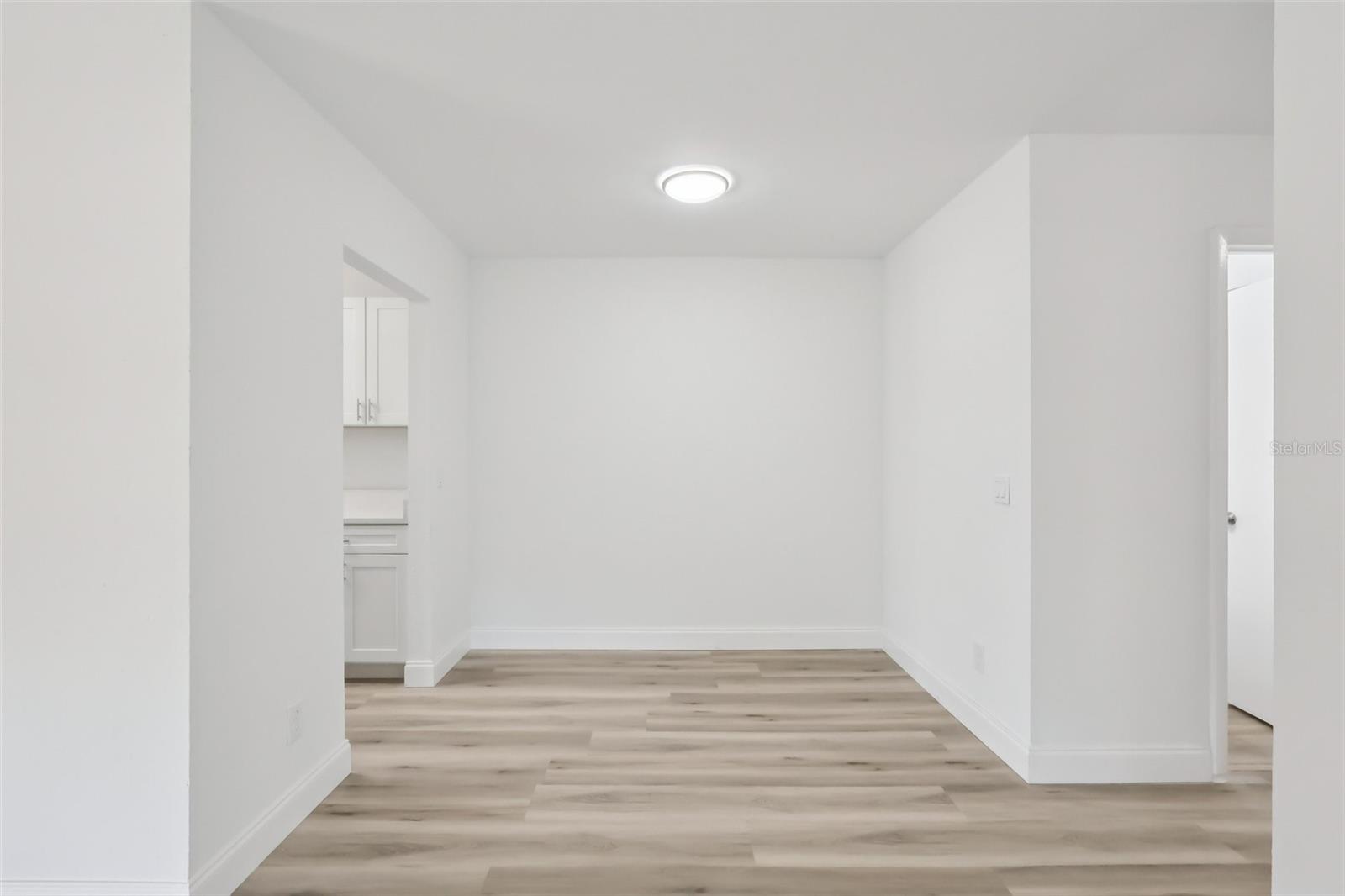 Image 12 of 32 For 11147 Acme Drive D