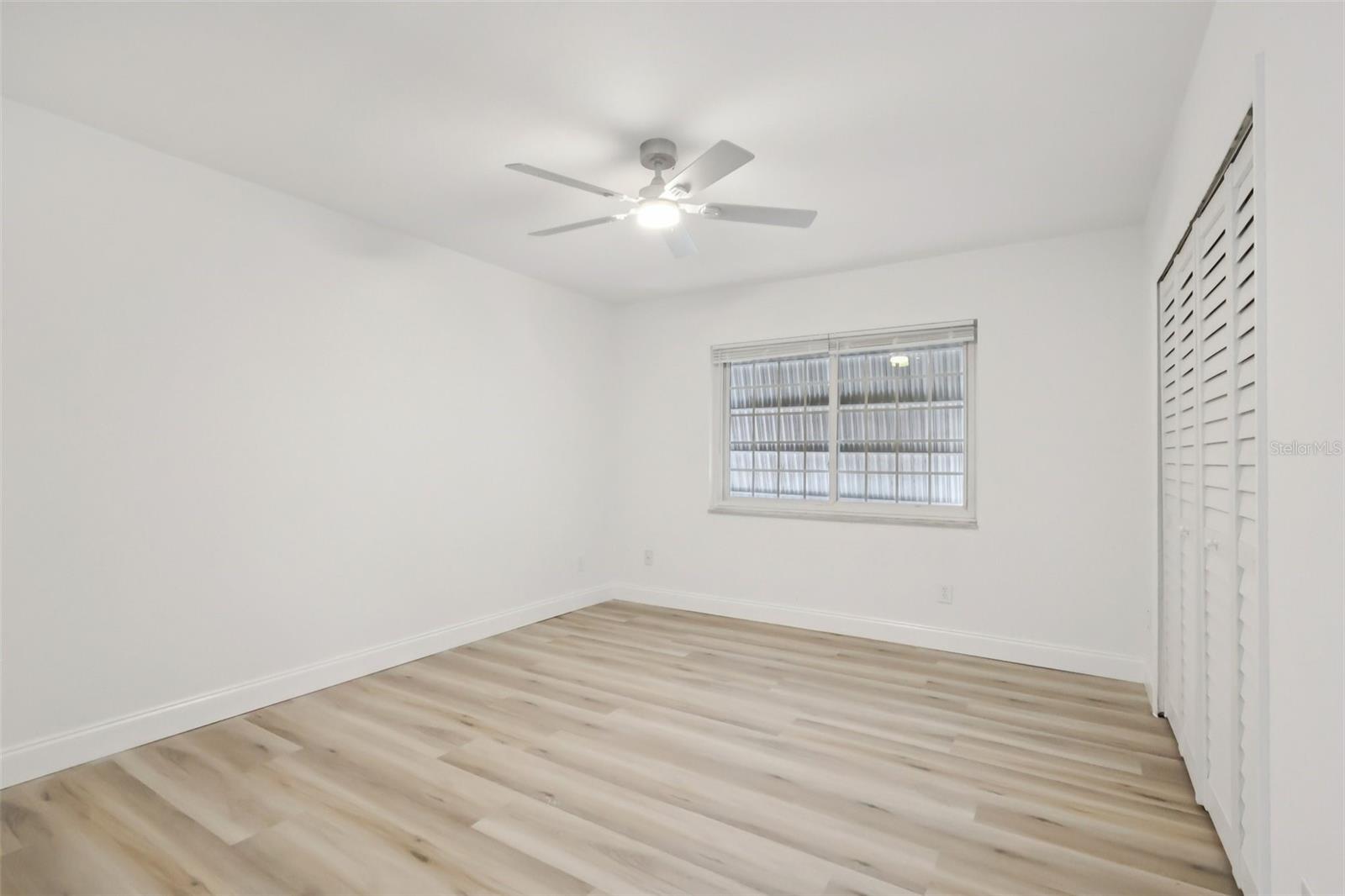 Image 14 of 32 For 11147 Acme Drive D