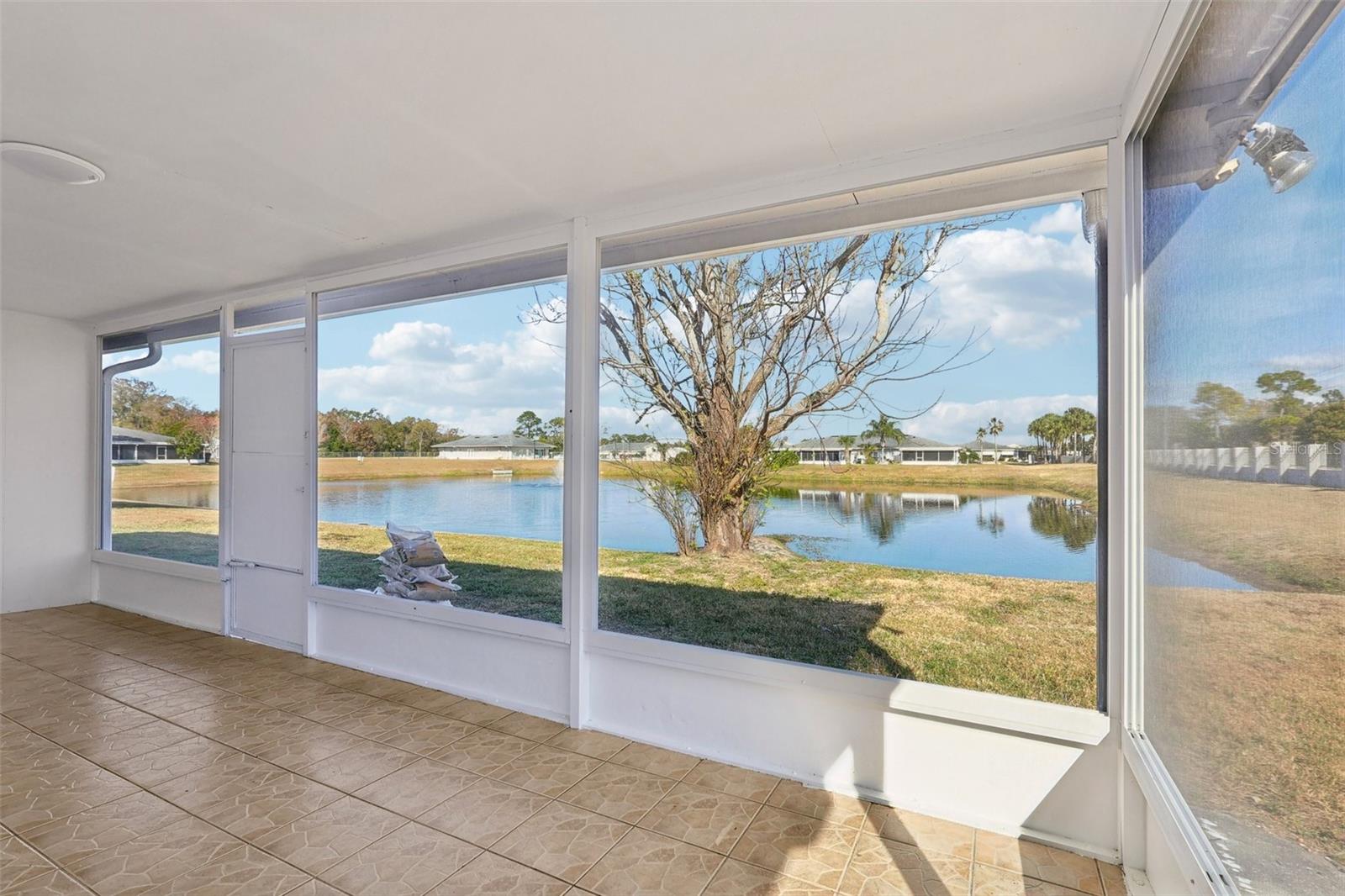 Image 21 of 32 For 11147 Acme Drive D