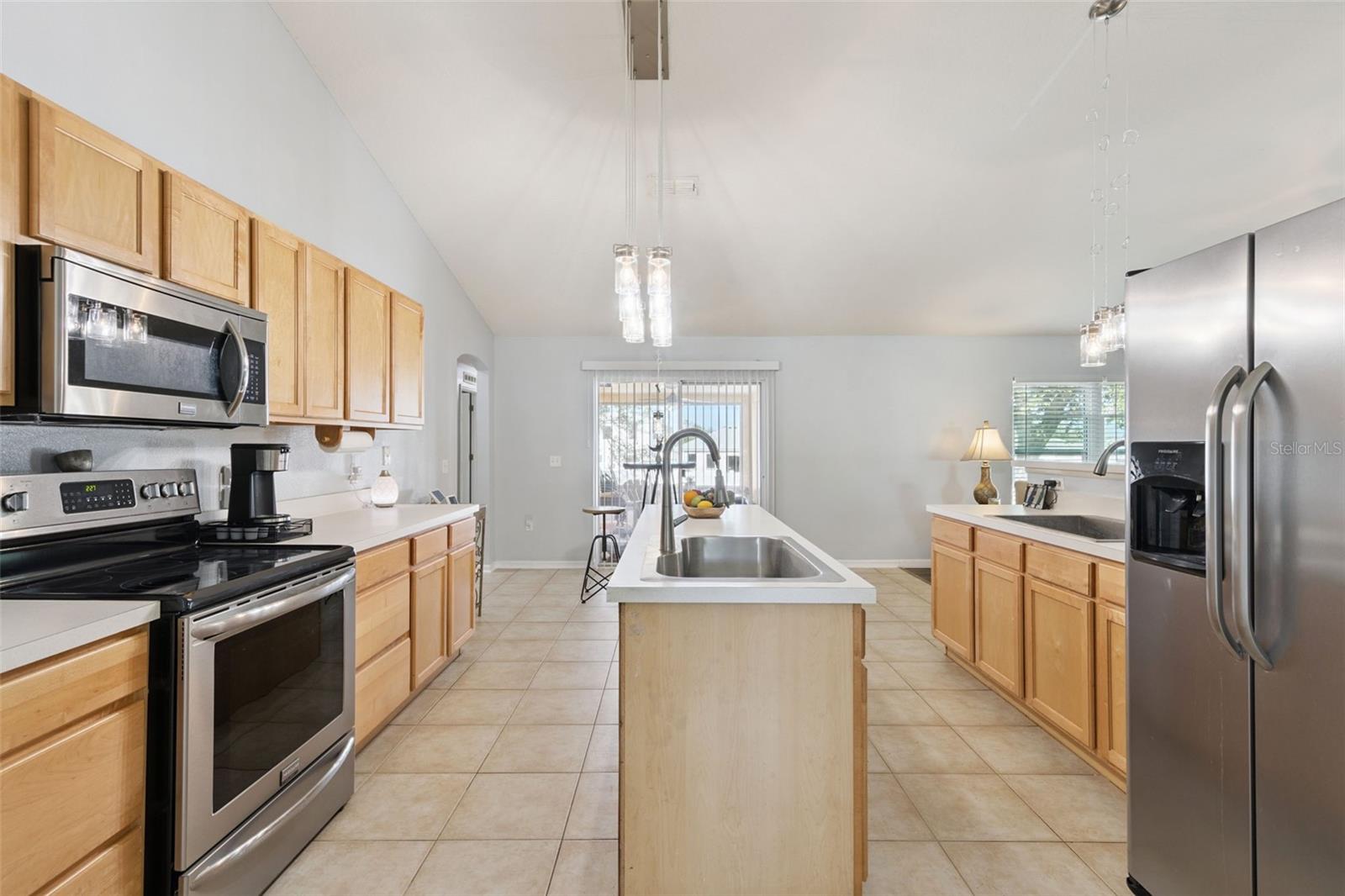 Image 12 of 31 For 1819 Sunset Ridge Drive