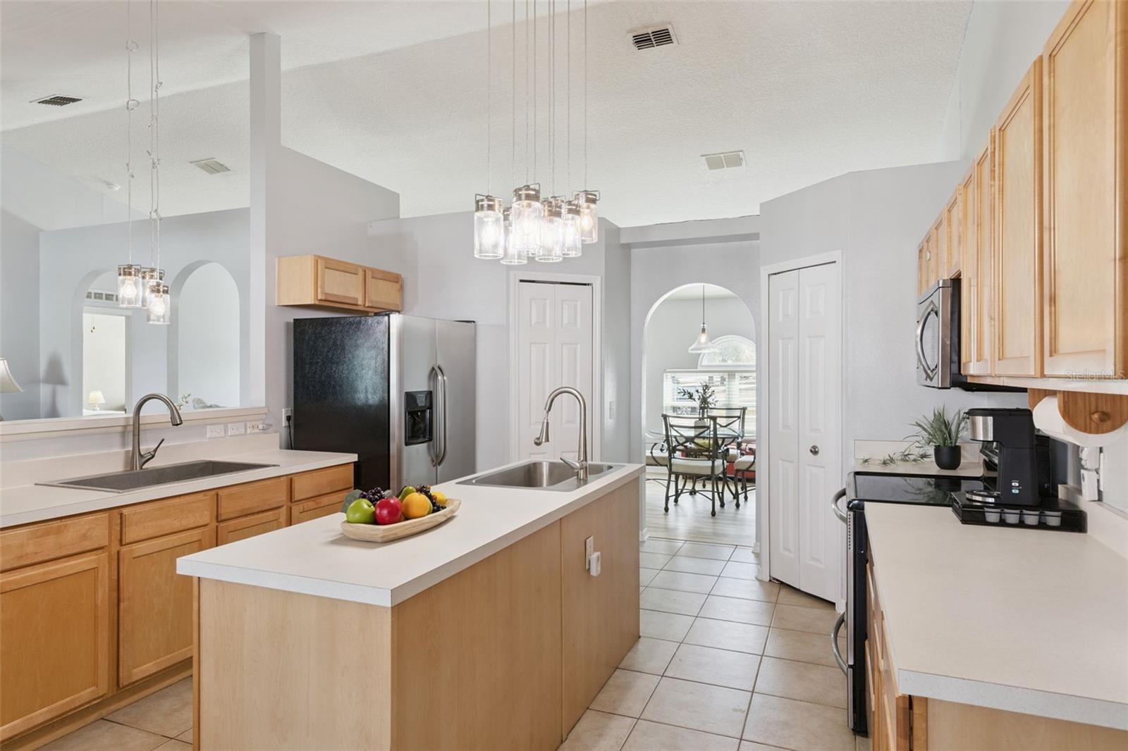 Image 14 of 31 For 1819 Sunset Ridge Drive