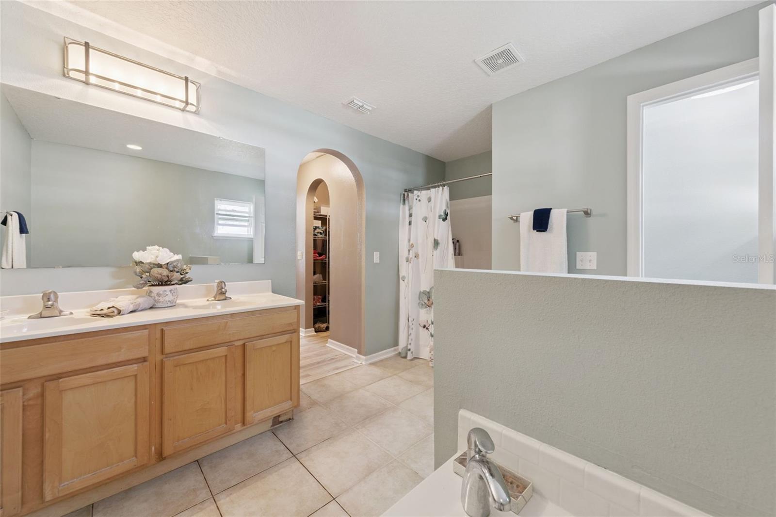 Image 18 of 31 For 1819 Sunset Ridge Drive