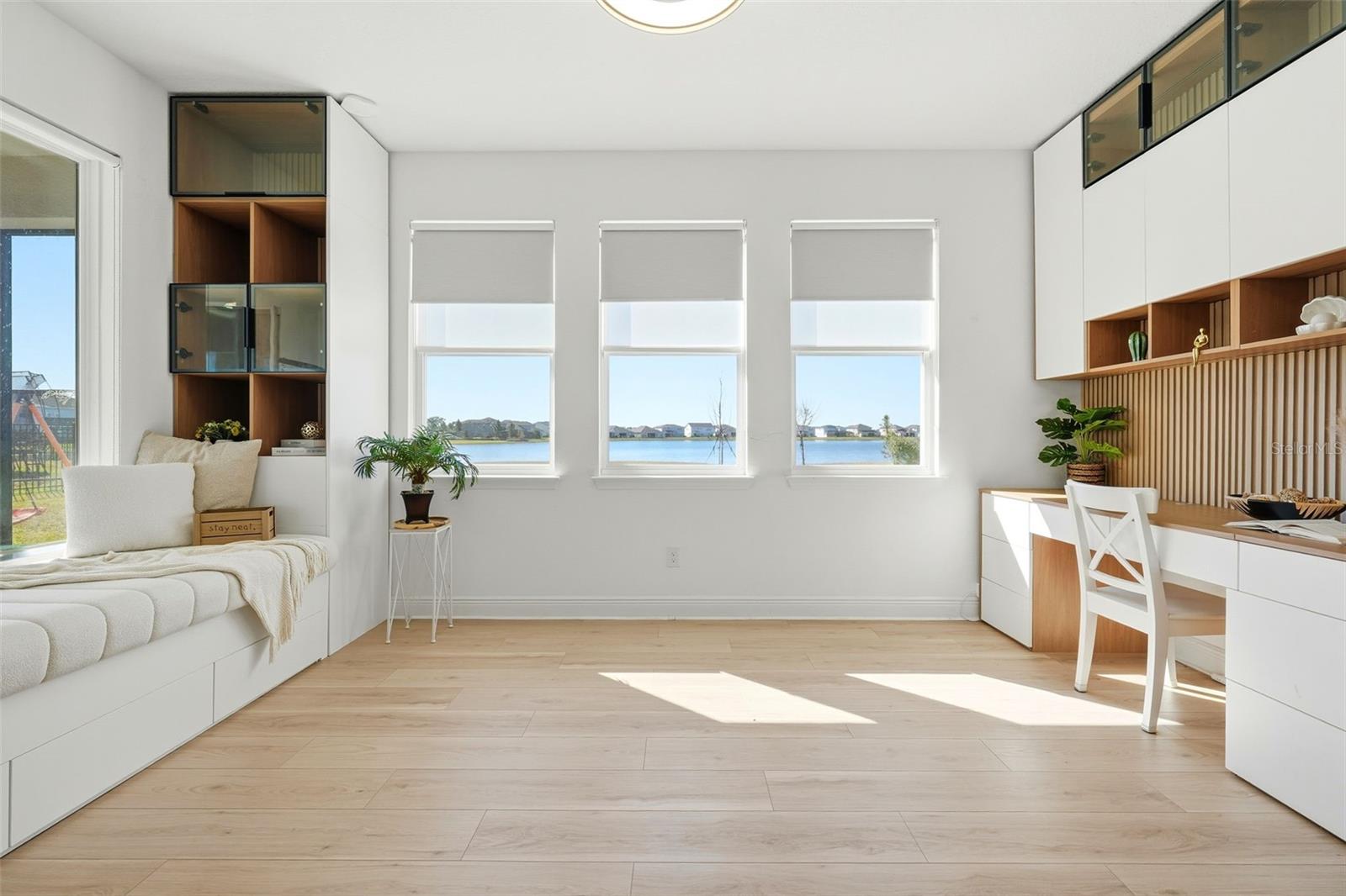 Image 20 of 72 For 19065 Planetree St