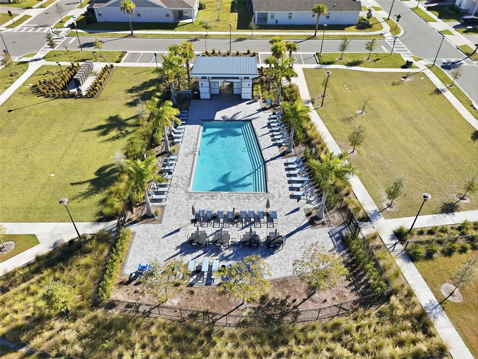 Image 71 of 72 For 19065 Planetree St