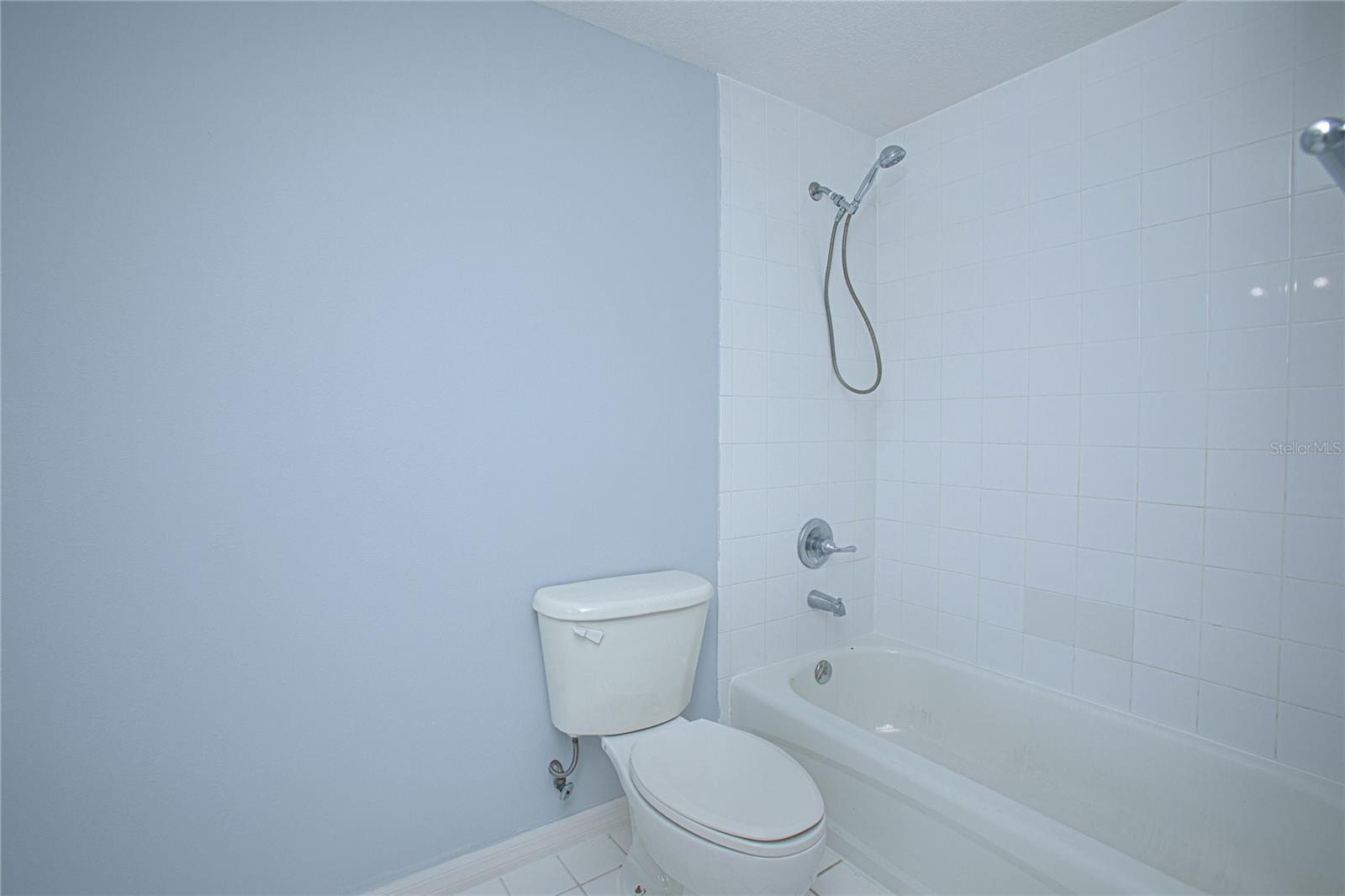 Image 19 of 31 For 522 Villa Del Sol Circle 102