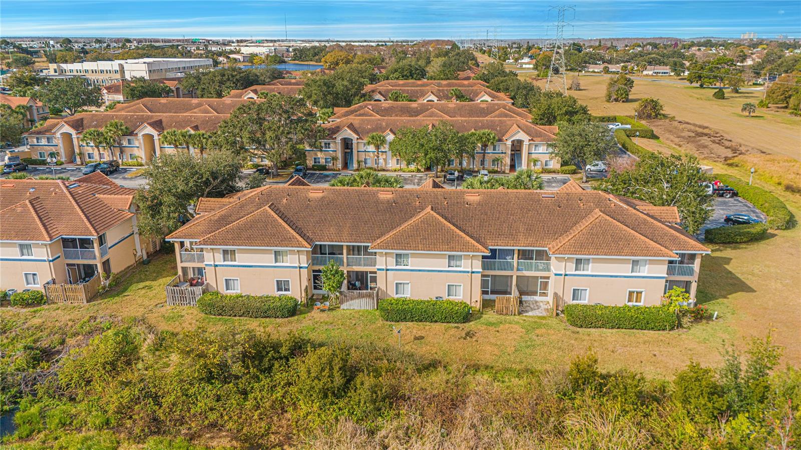 Image 29 of 31 For 522 Villa Del Sol Circle 102