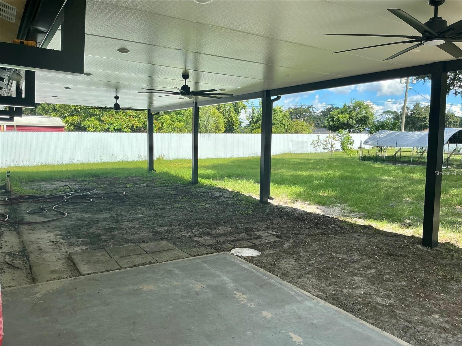 Image 37 of 41 For 1052 Manchester Circle