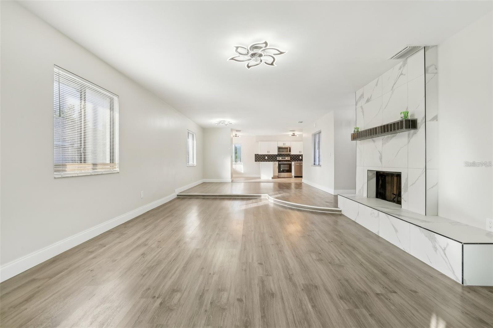 Image 8 of 41 For 1052 Manchester Circle