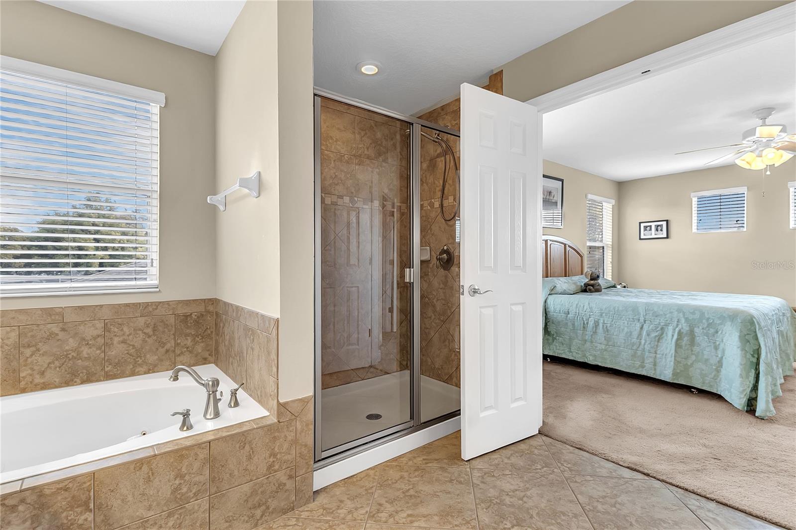 Image 26 of 38 For 877 Strathmore Drive