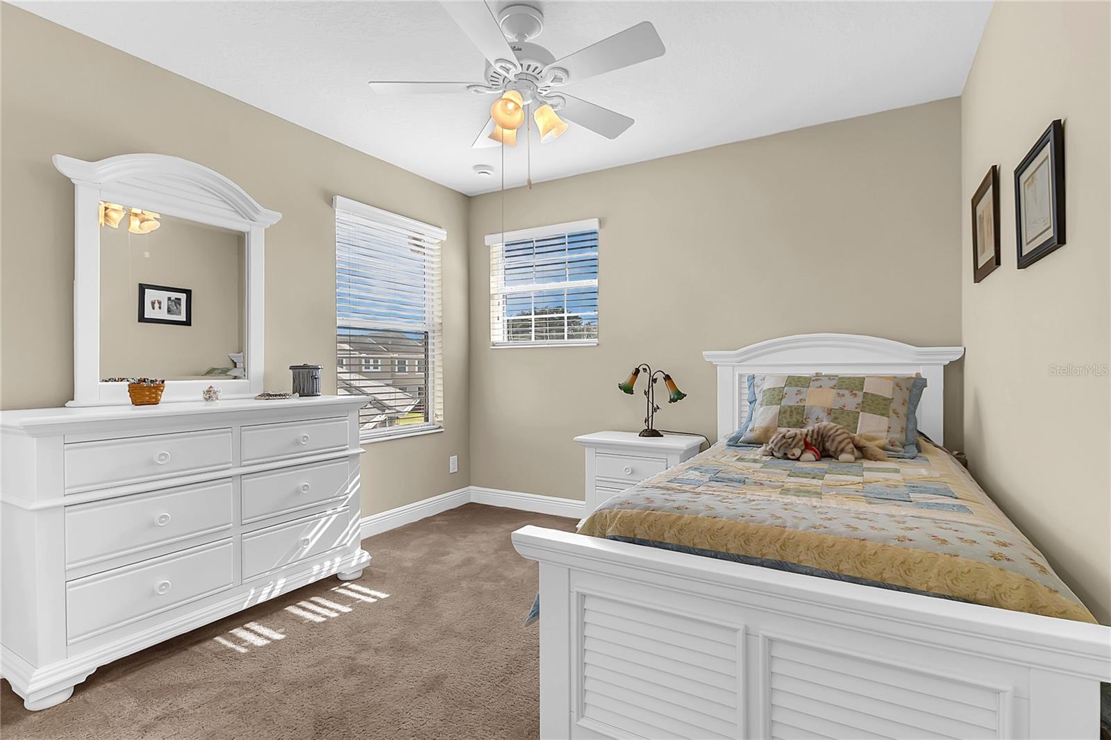 Image 27 of 38 For 877 Strathmore Drive