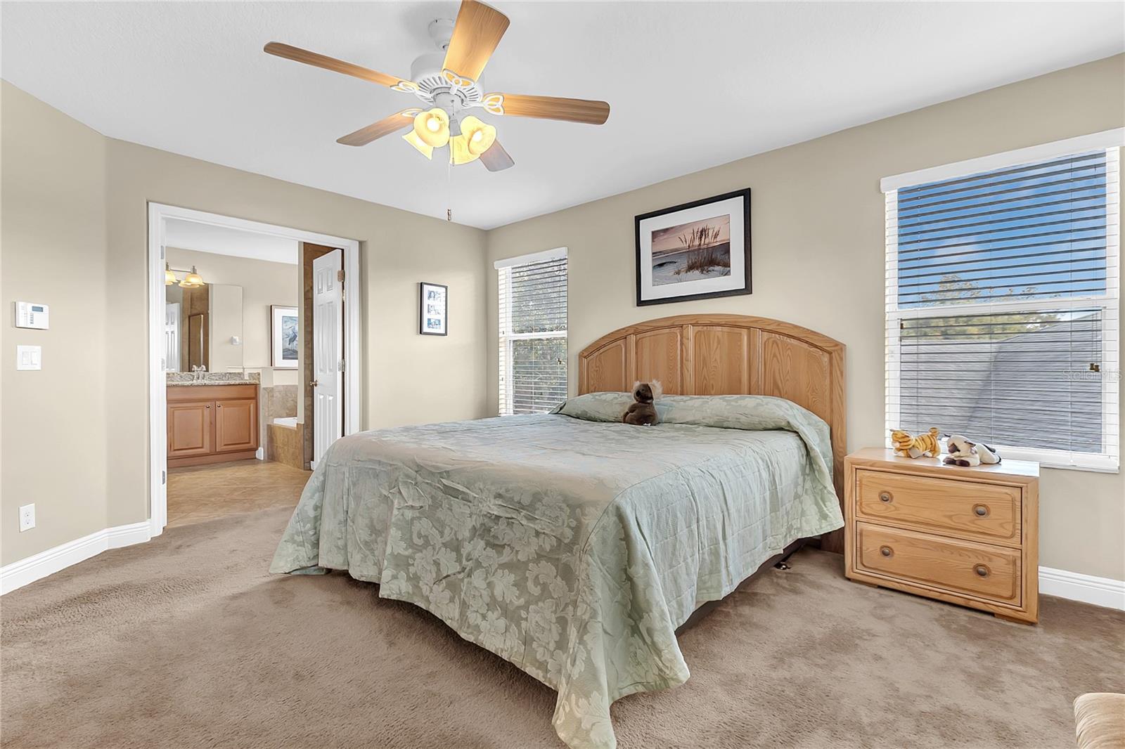 Image 4 of 38 For 877 Strathmore Drive