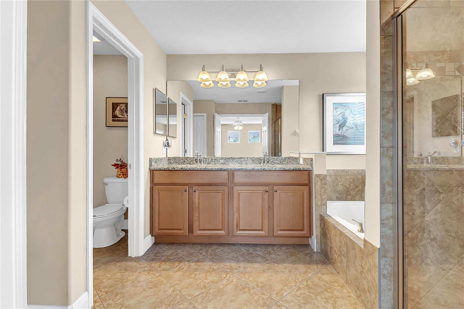 Image 5 of 38 For 877 Strathmore Drive