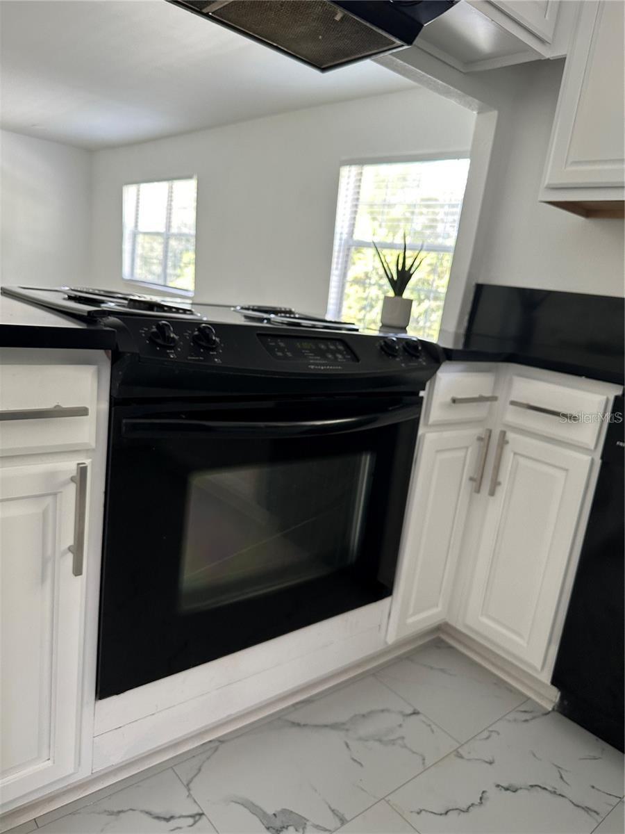 Image 10 of 28 For 1000 Semoran Boulevard 116