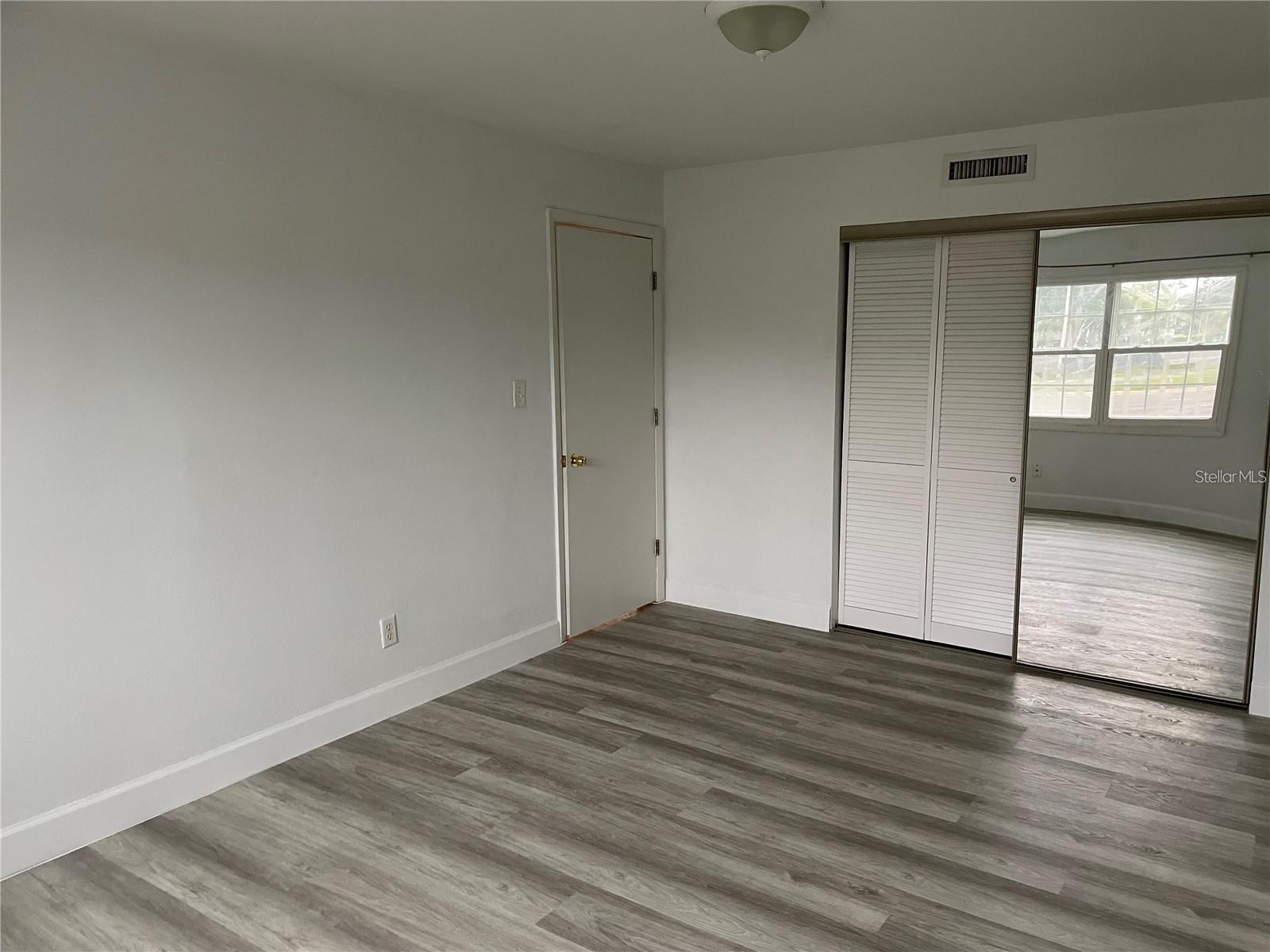 Image 16 of 28 For 1000 Semoran Boulevard 116