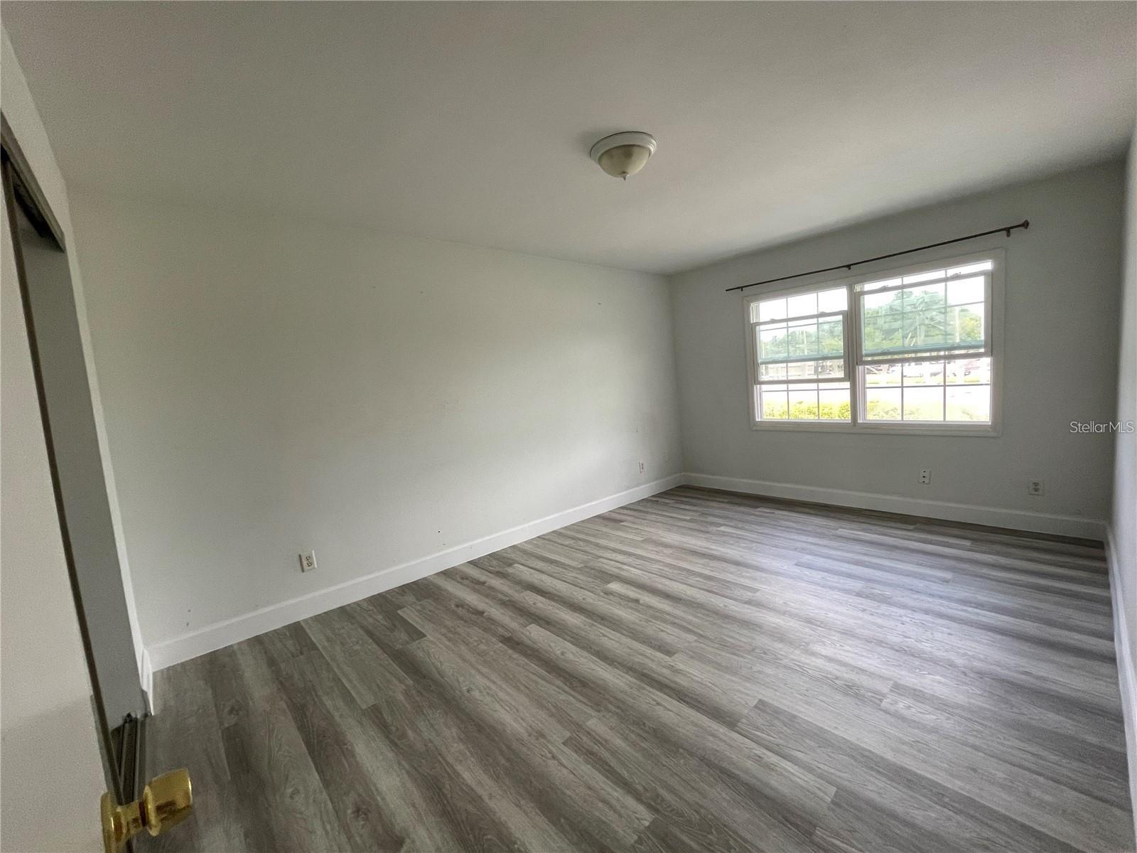 Image 18 of 28 For 1000 Semoran Boulevard 116