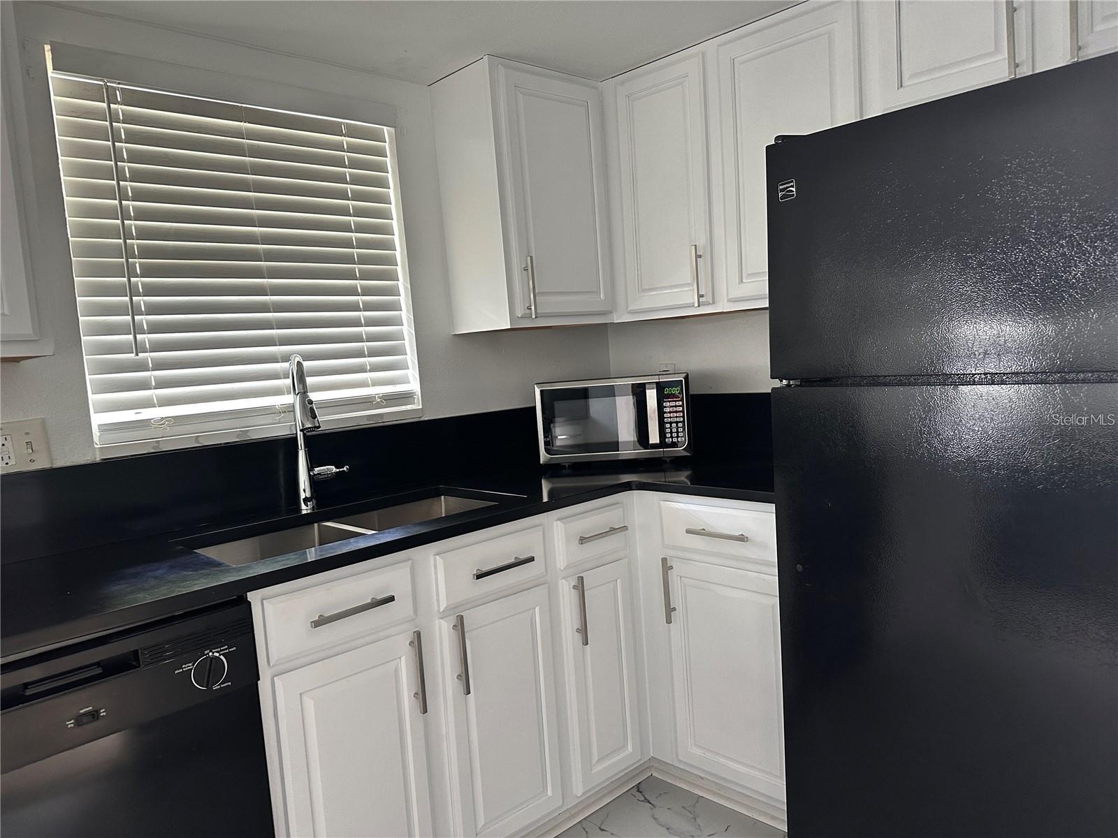 Image 8 of 28 For 1000 Semoran Boulevard 116