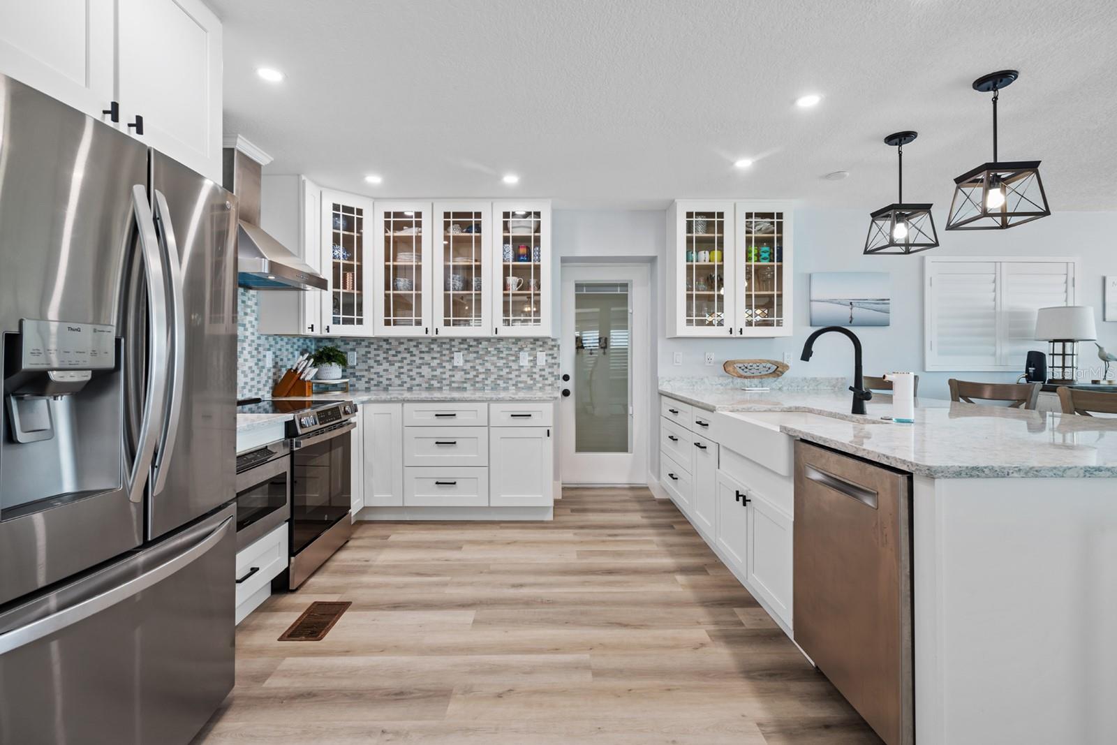 Image 8 of 45 For 4291 Atlantic Avenue