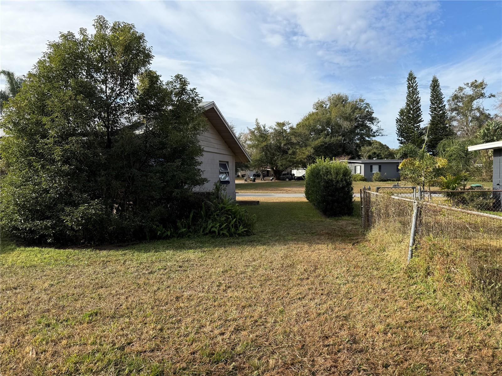 Image 16 of 36 For 5423 Davisson Avenue