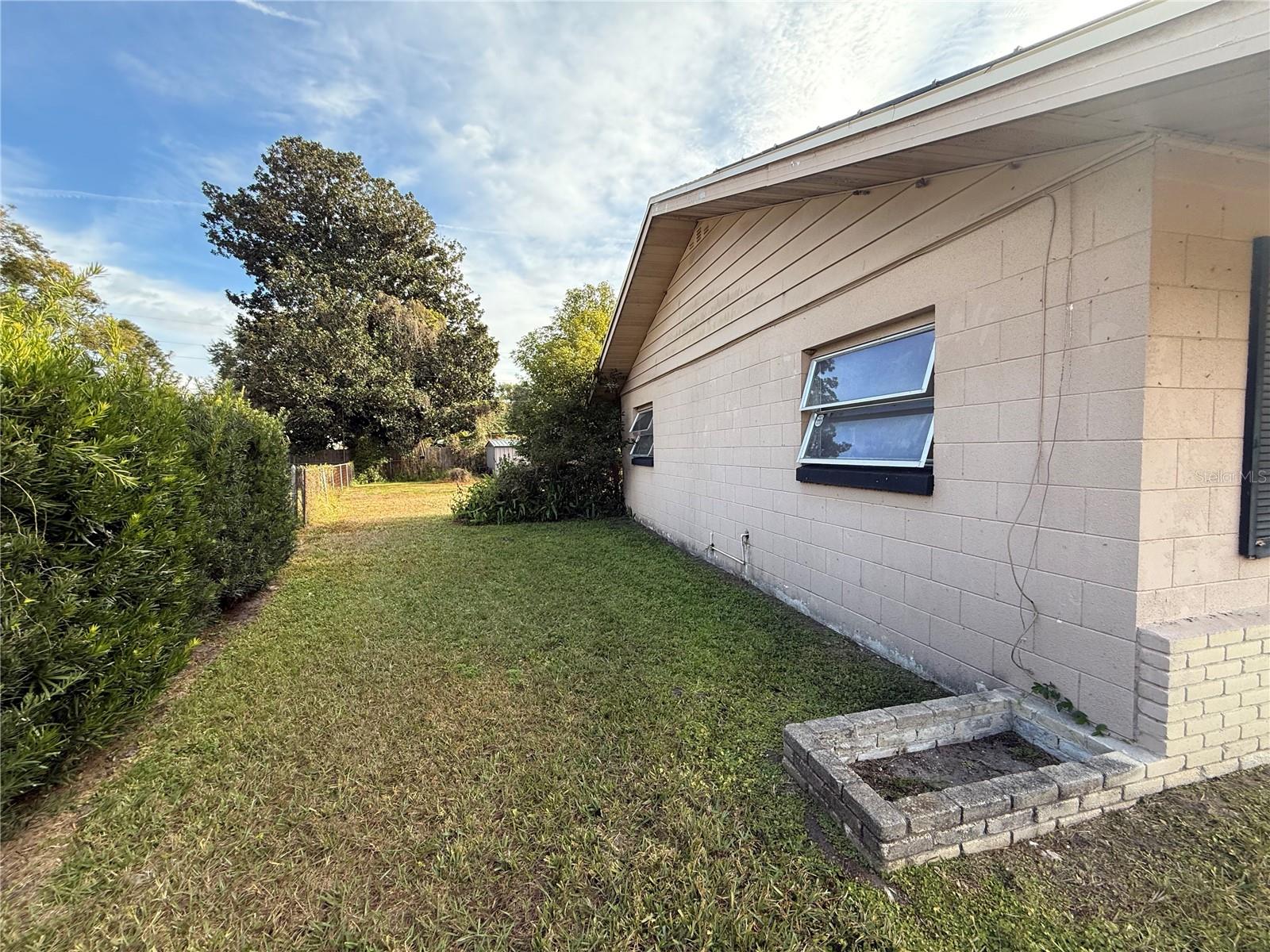 Image 24 of 36 For 5423 Davisson Avenue