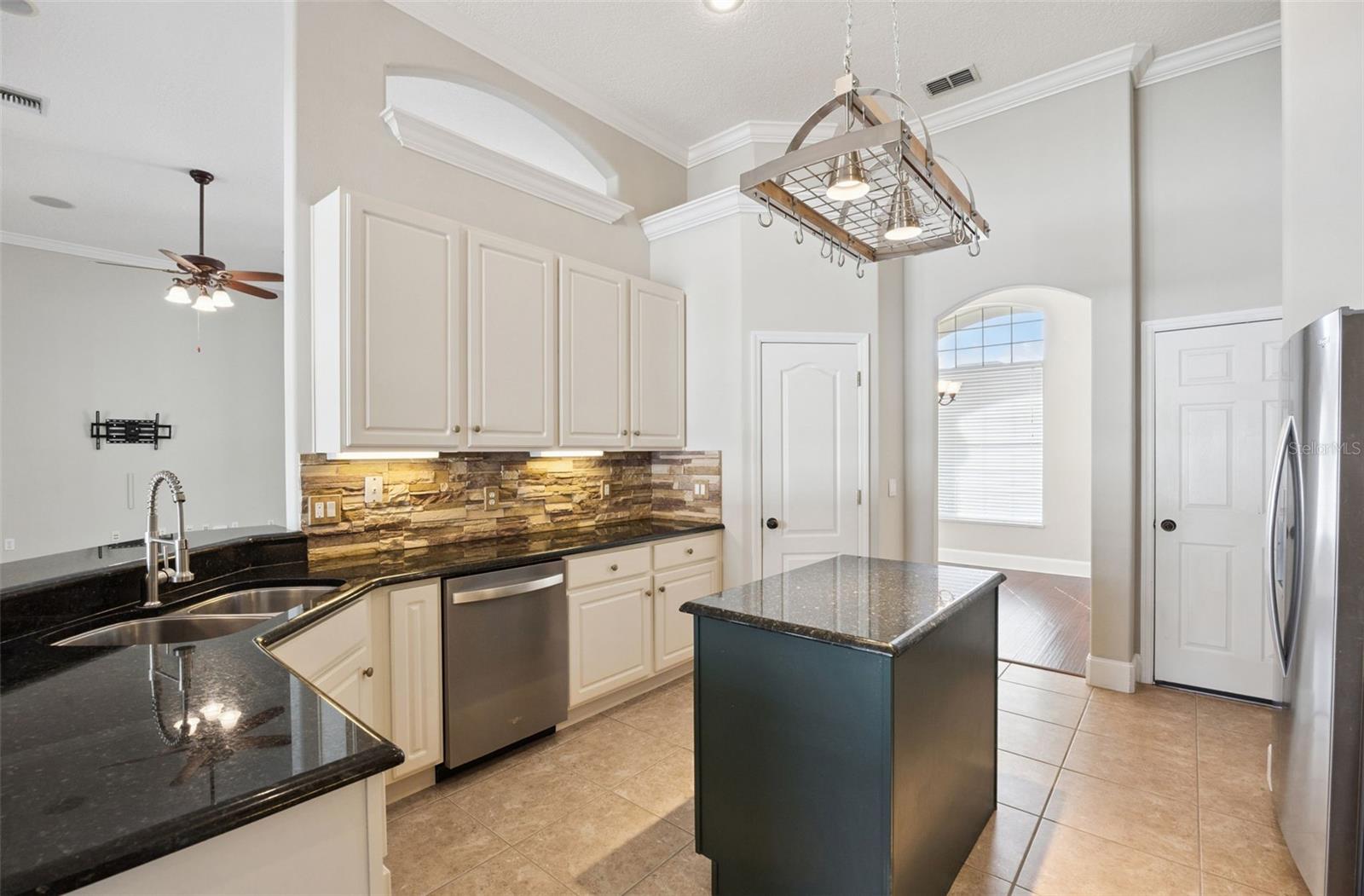 Image 12 of 59 For 1674 Marina Lake Drive