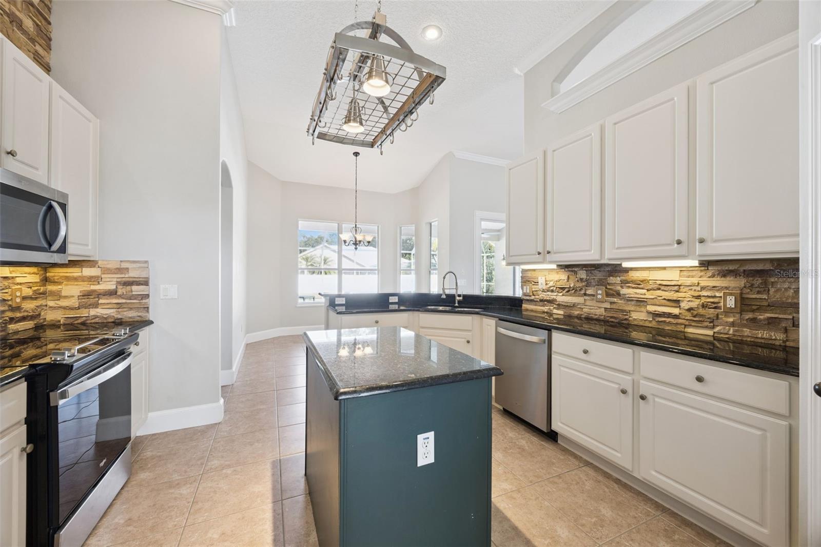 Image 14 of 59 For 1674 Marina Lake Drive