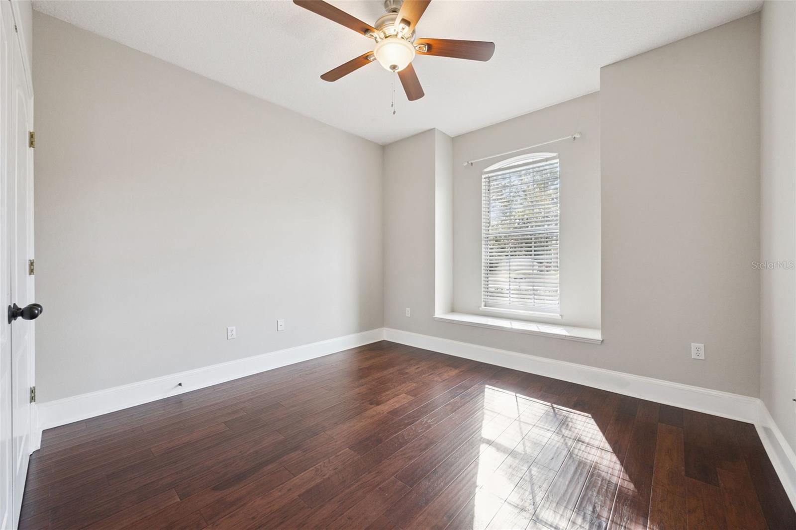 Image 22 of 59 For 1674 Marina Lake Drive