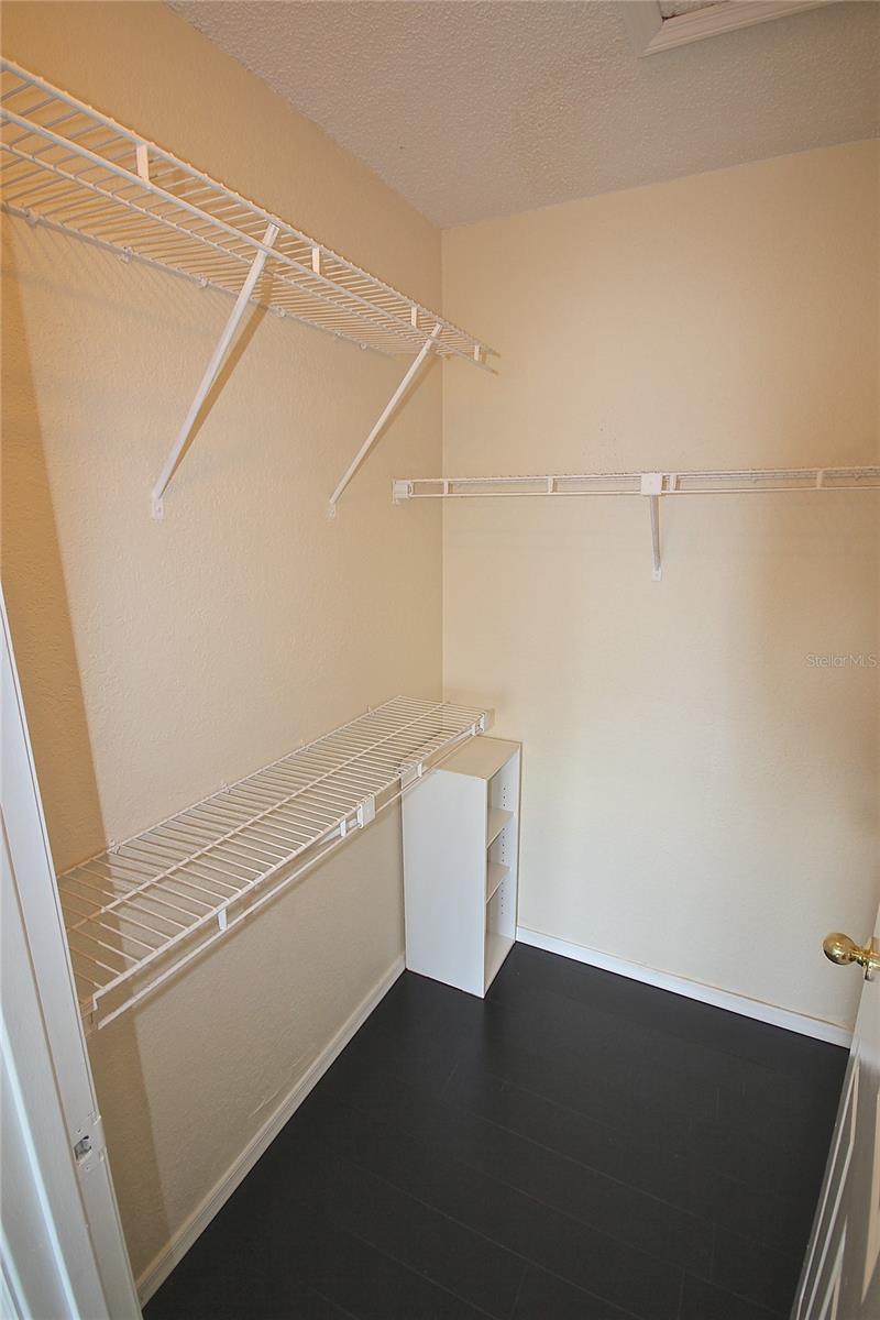 Image 15 of 27 For 2905 Antique Oaks Circle 4