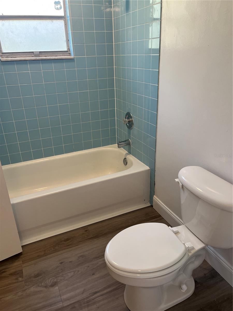 Image 12 of 18 For 10108 Bluff Court