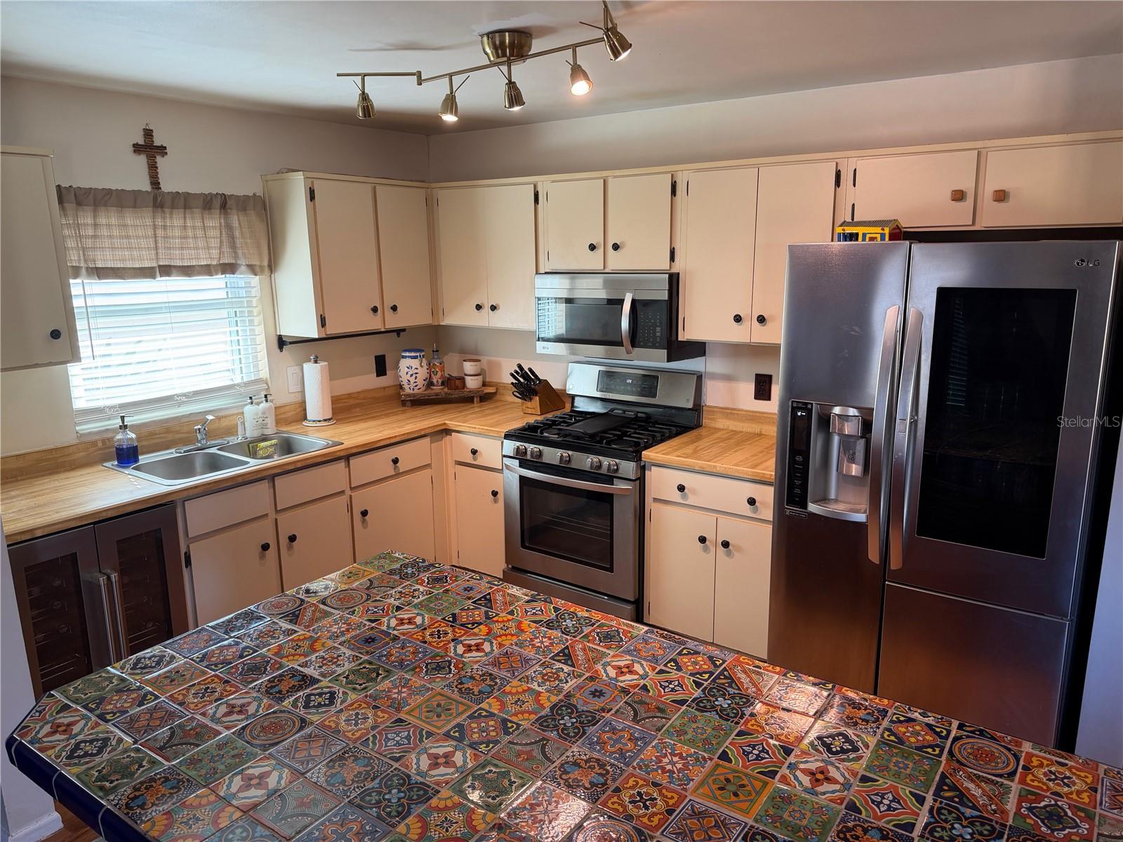 Image 2 of 20 For 3193 Arrowhead Lane