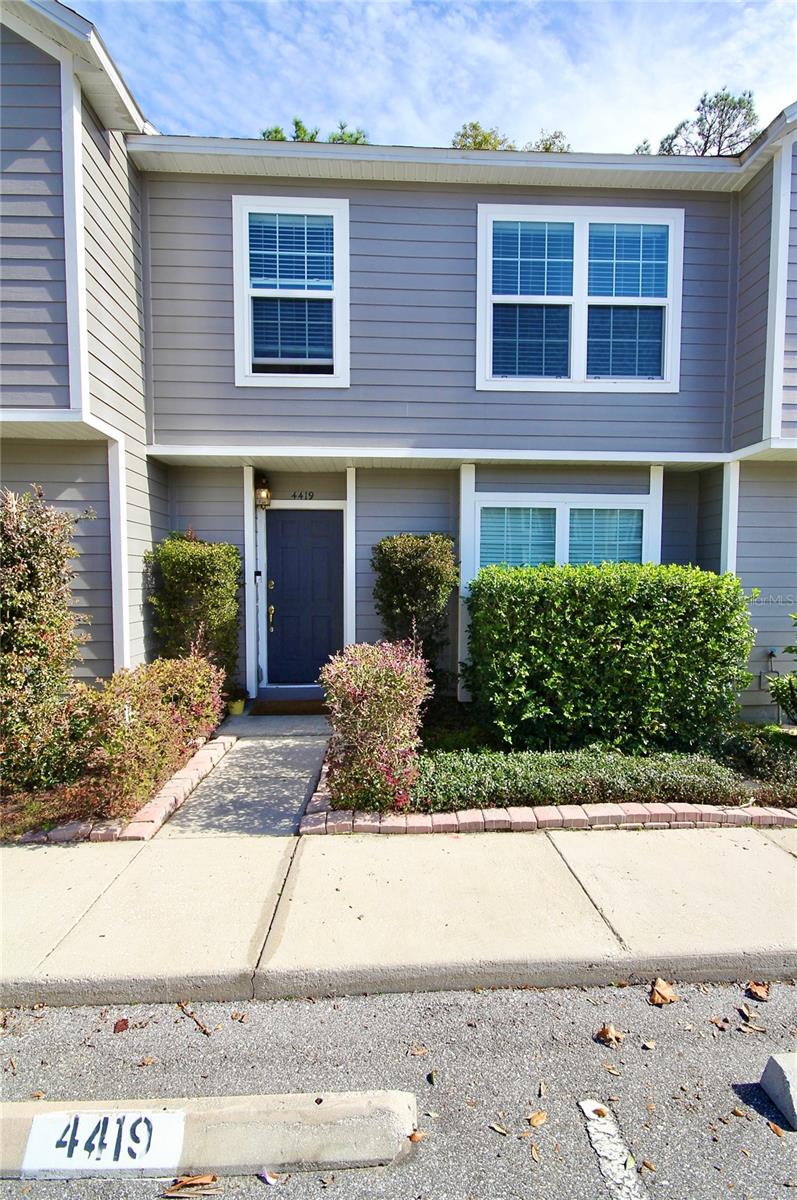 Image 2 of 25 For 4419 Brook Hollow Circle