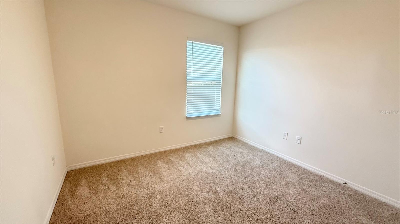Image 17 of 39 For 1003 Cascade Drive