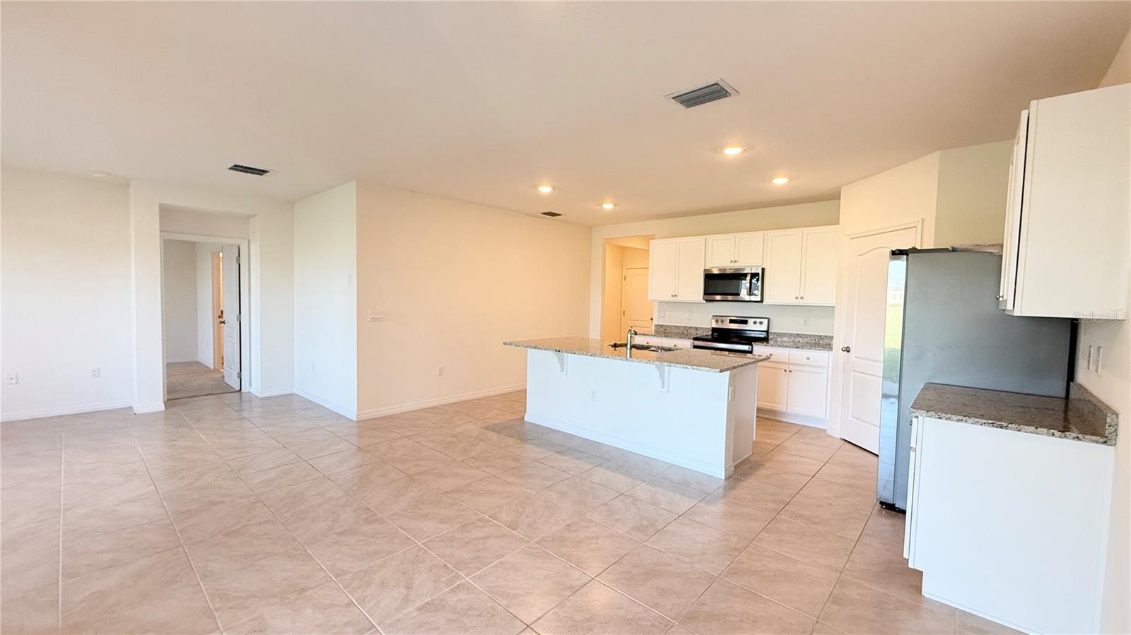 Image 4 of 39 For 1003 Cascade Drive