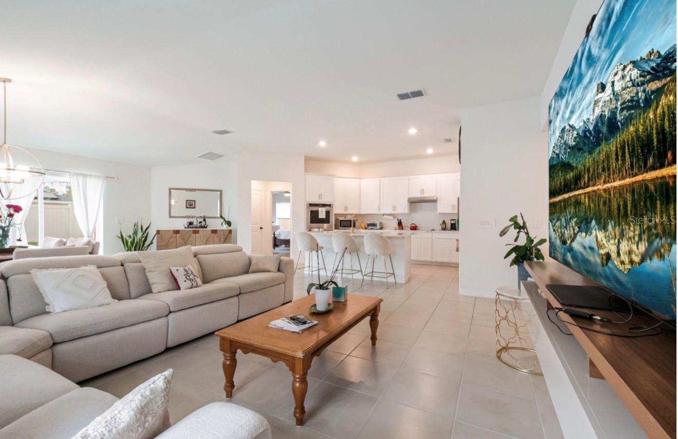 Image 4 of 15 For 1395 Park Leah Circle