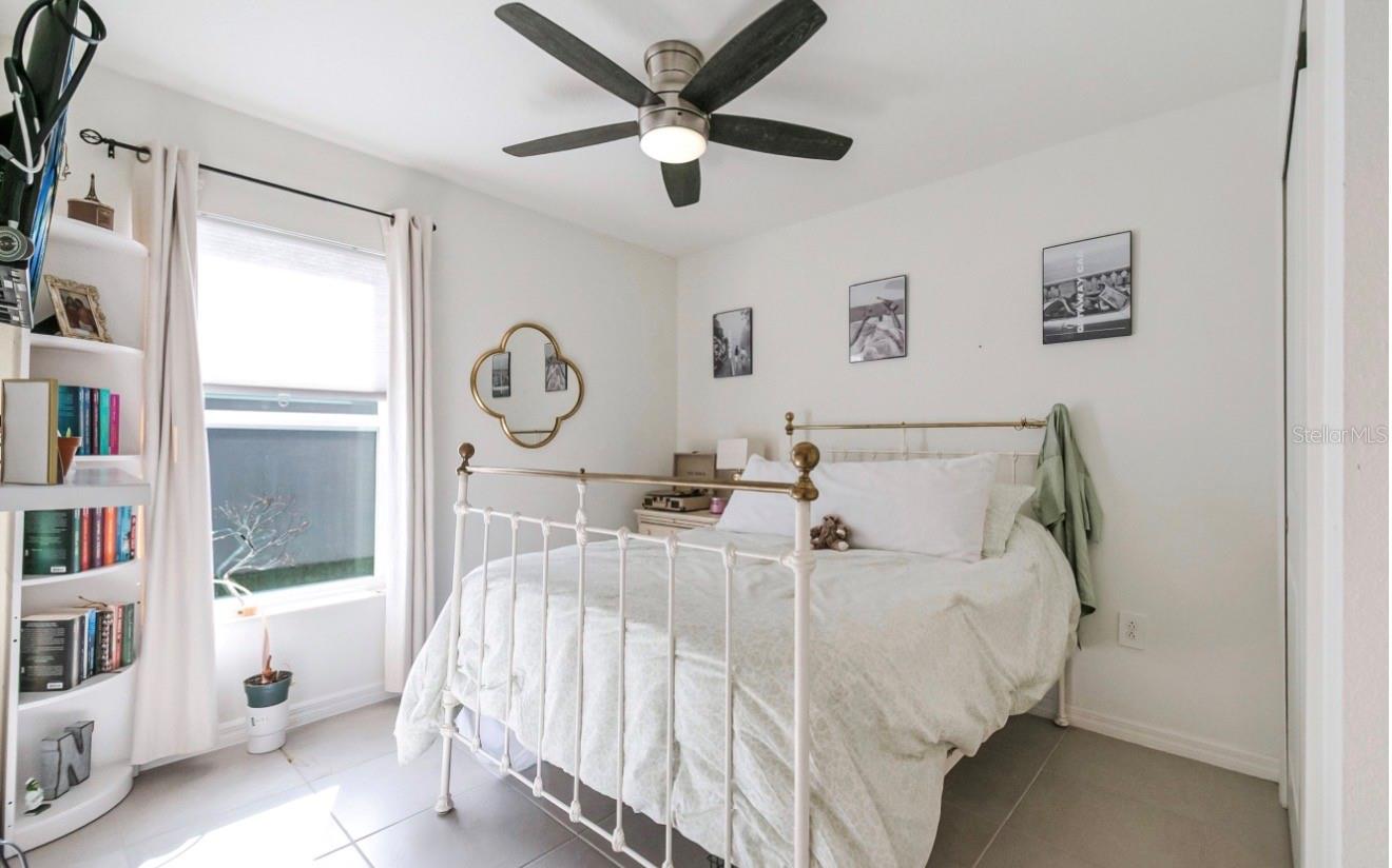 Image 9 of 15 For 1395 Park Leah Circle