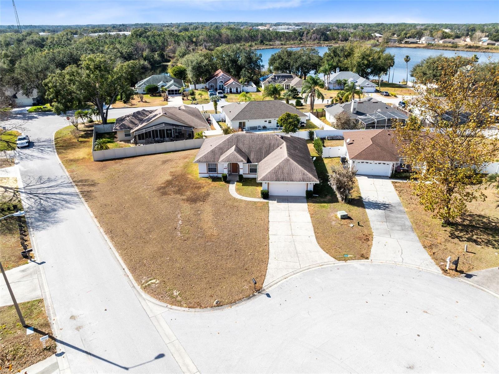 Image 25 of 28 For 137 Country Lakes Circle