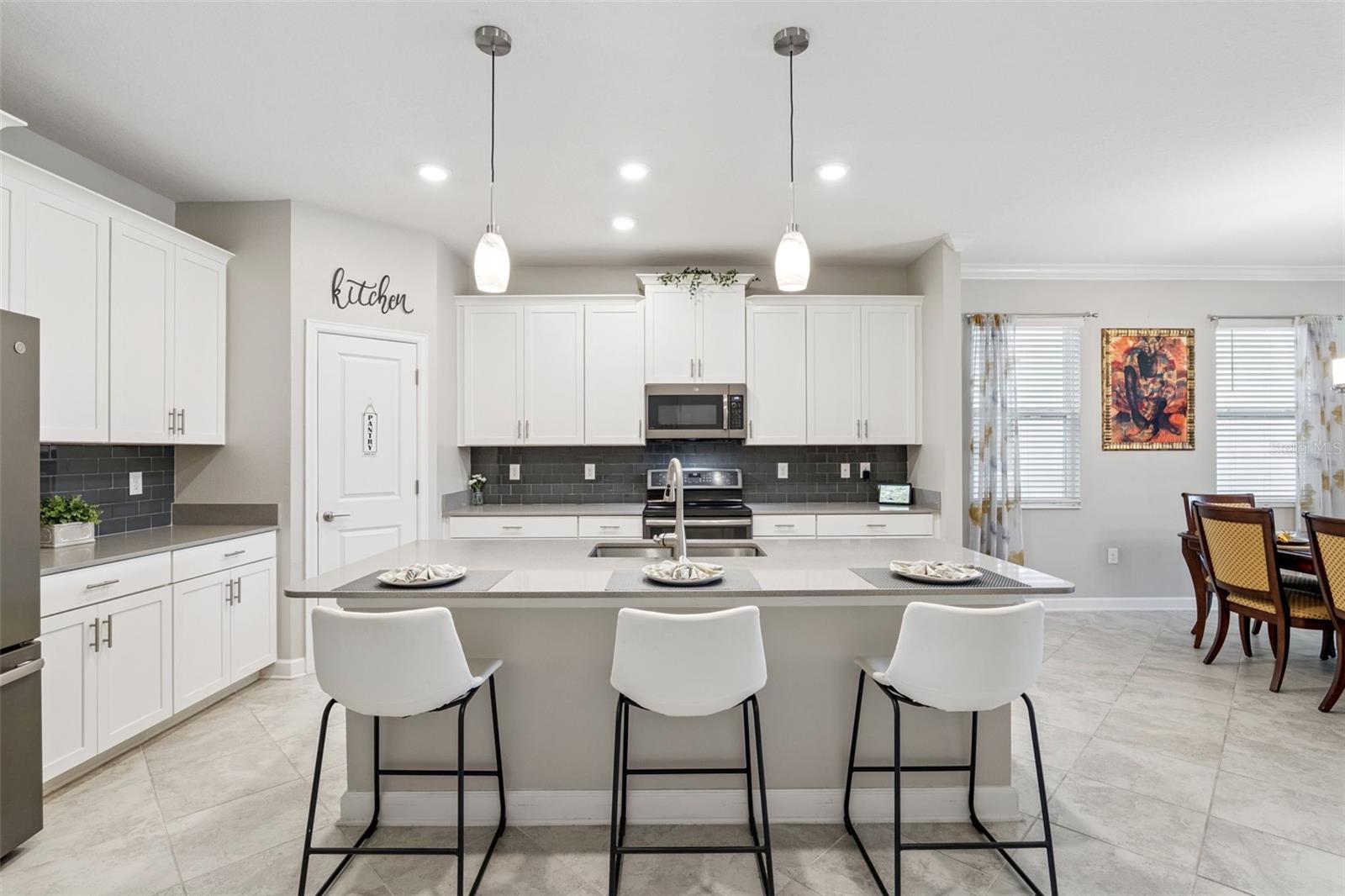 Image 11 of 48 For 11928 Ampersand Drive