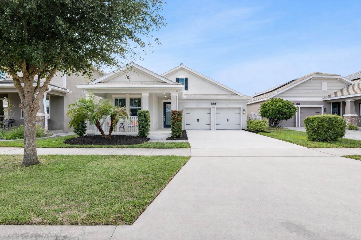 Image 35 of 48 For 11928 Ampersand Drive