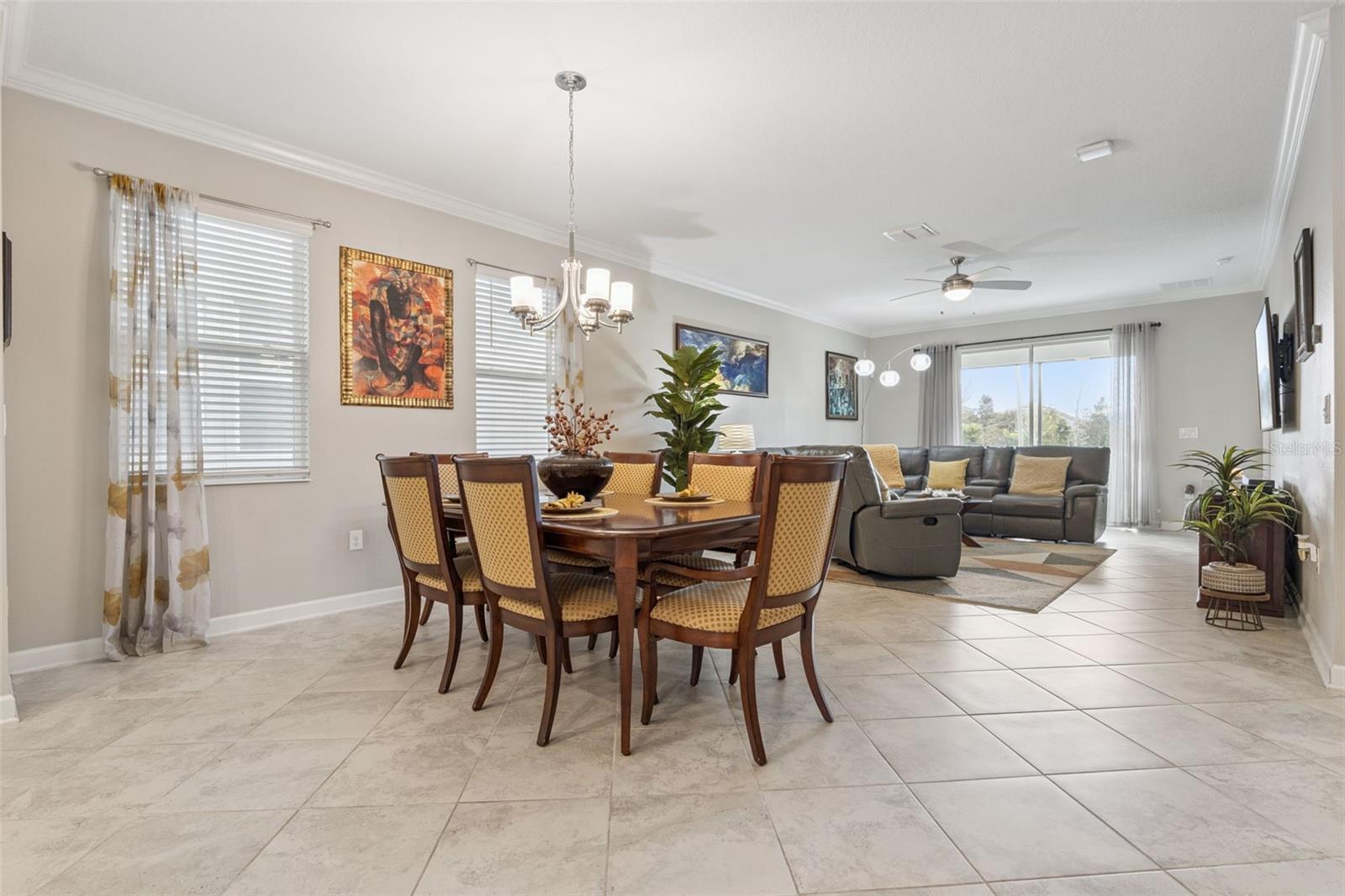 Image 5 of 48 For 11928 Ampersand Drive