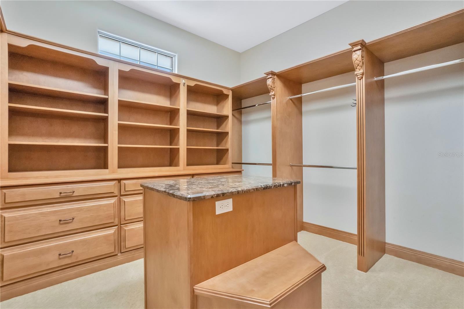 Image 44 of 82 For 280 Lake Brittany Court